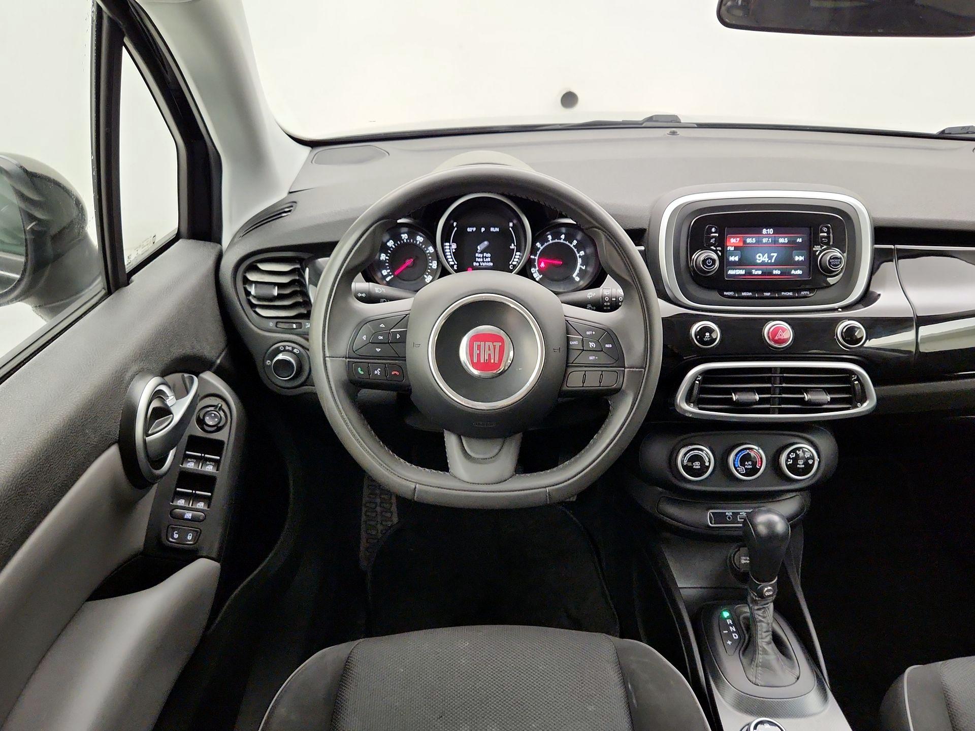 Thumbnail: 2016 Fiat 500X - 10