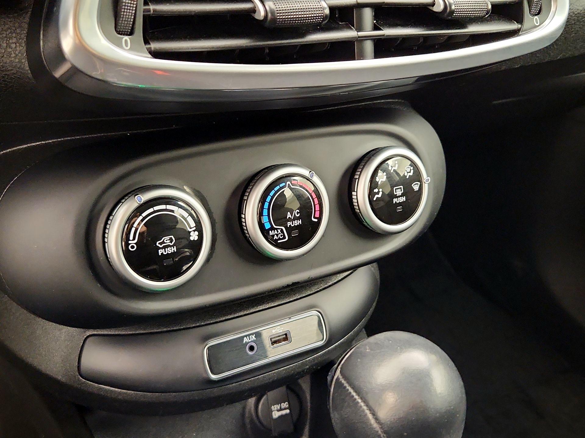 Thumbnail: 2016 Fiat 500X - 15