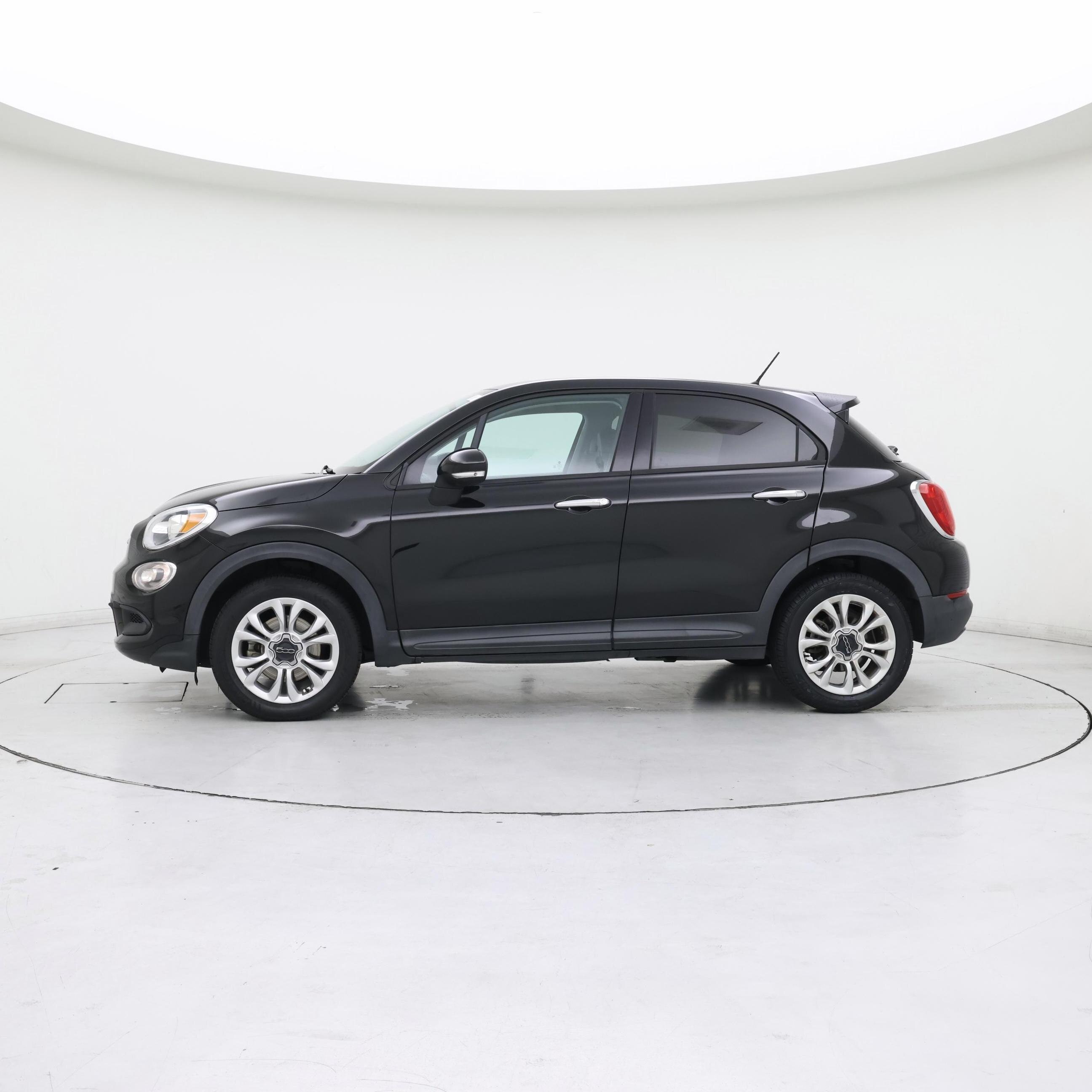 Thumbnail: 2016 Fiat 500X - 3