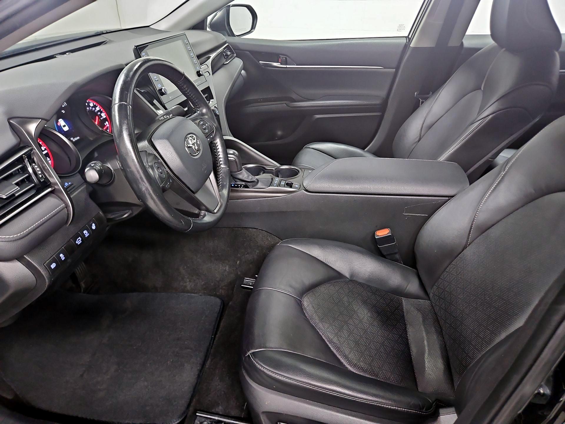 Thumbnail: 2021 Toyota Camry - 11
