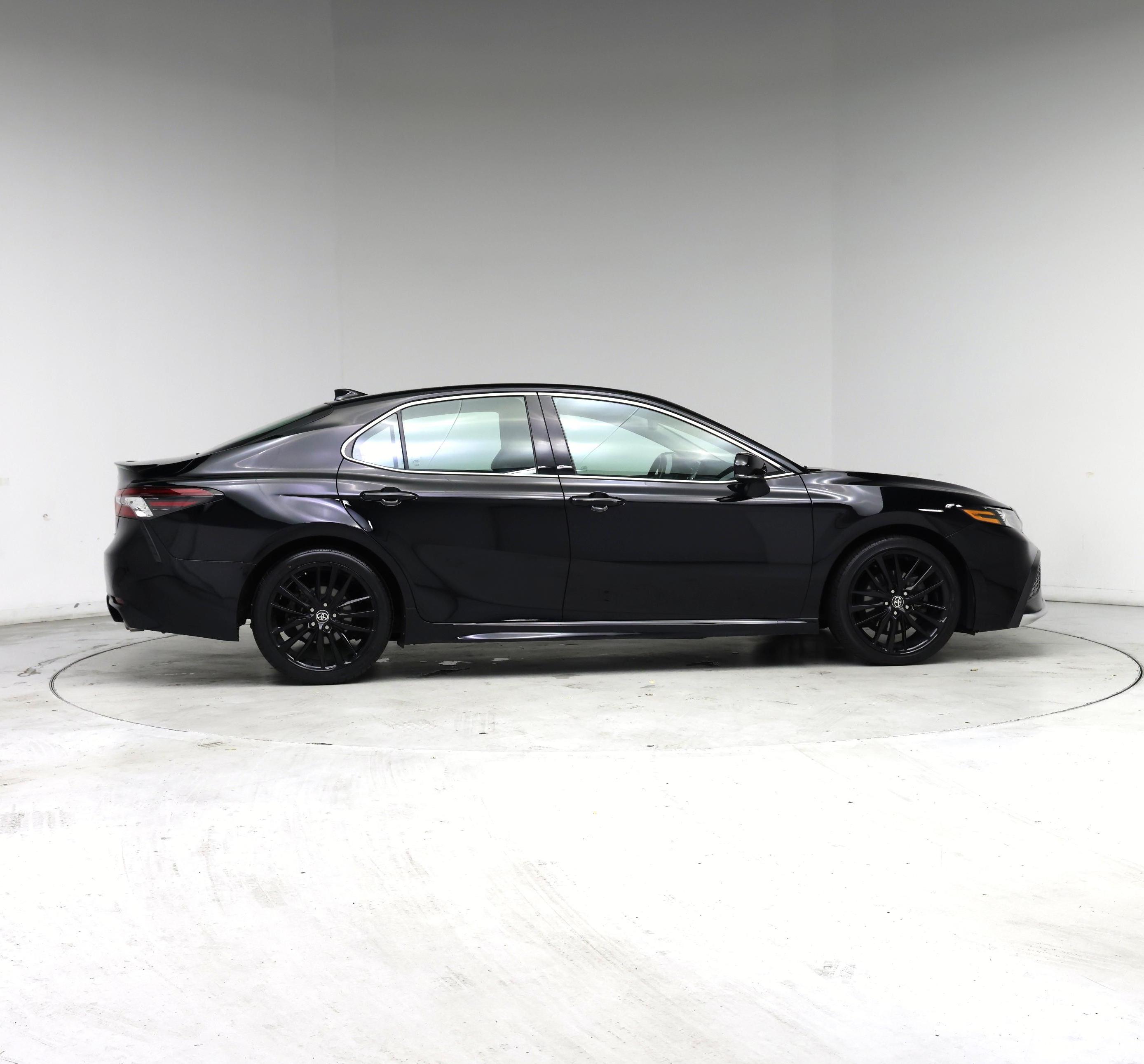 Thumbnail: 2021 Toyota Camry - 7