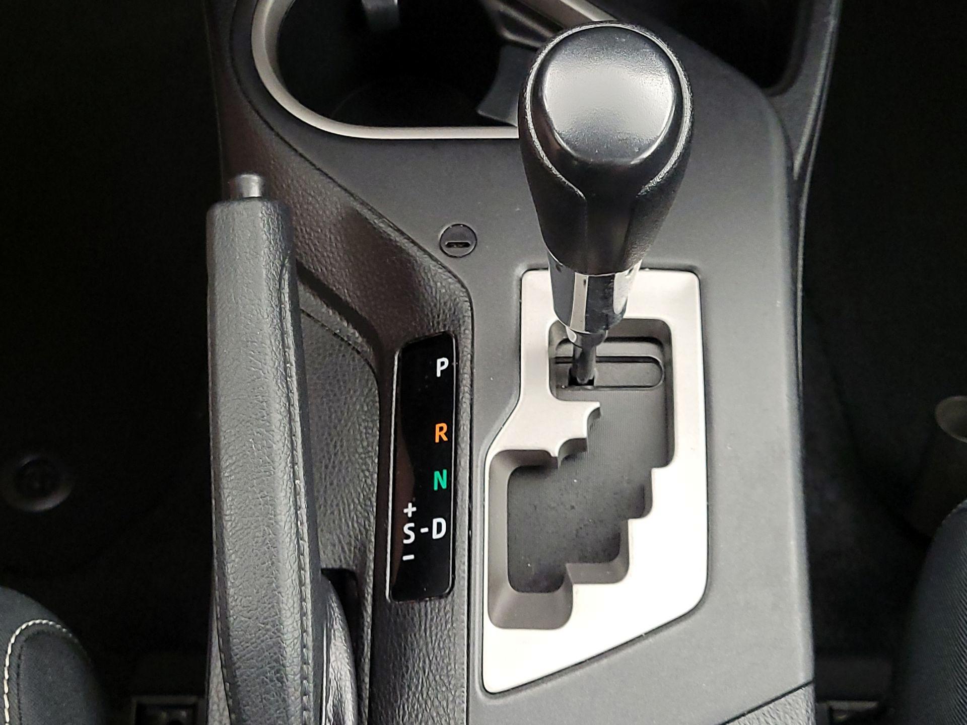 Thumbnail: 2016 Toyota RAV4 - 17