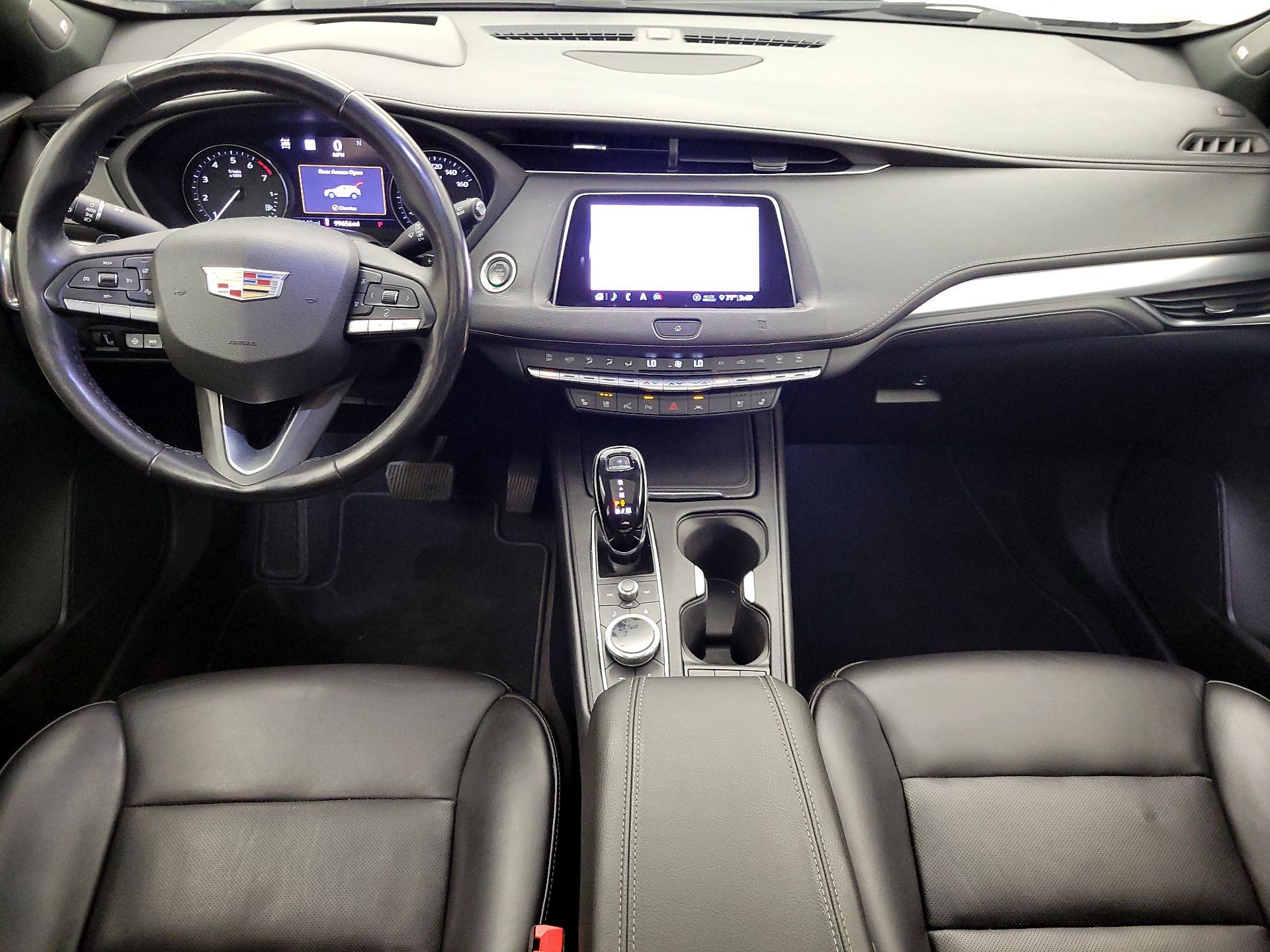 Thumbnail: 2020 Cadillac XT4 - 9