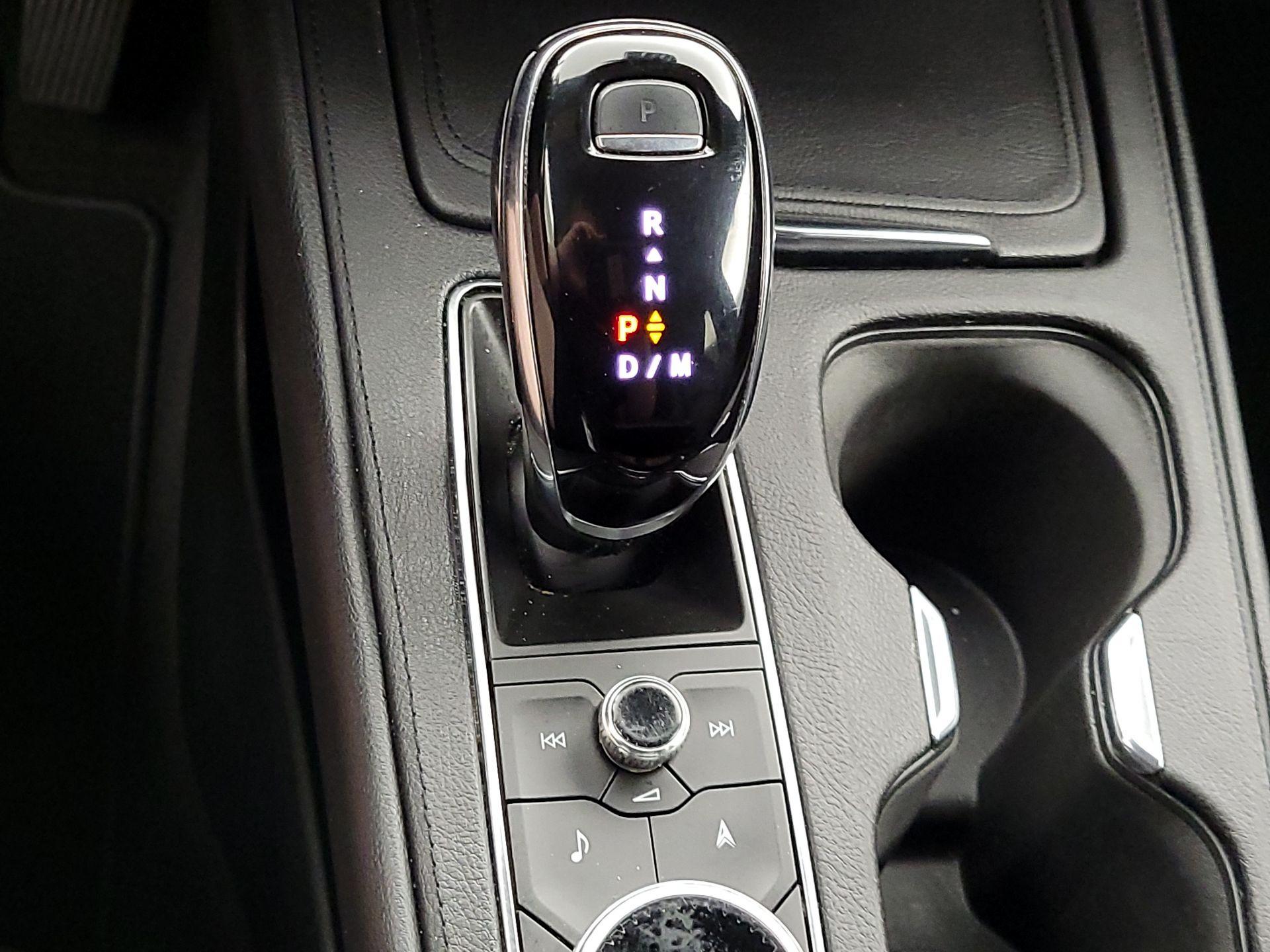 Thumbnail: 2020 Cadillac XT4 - 18
