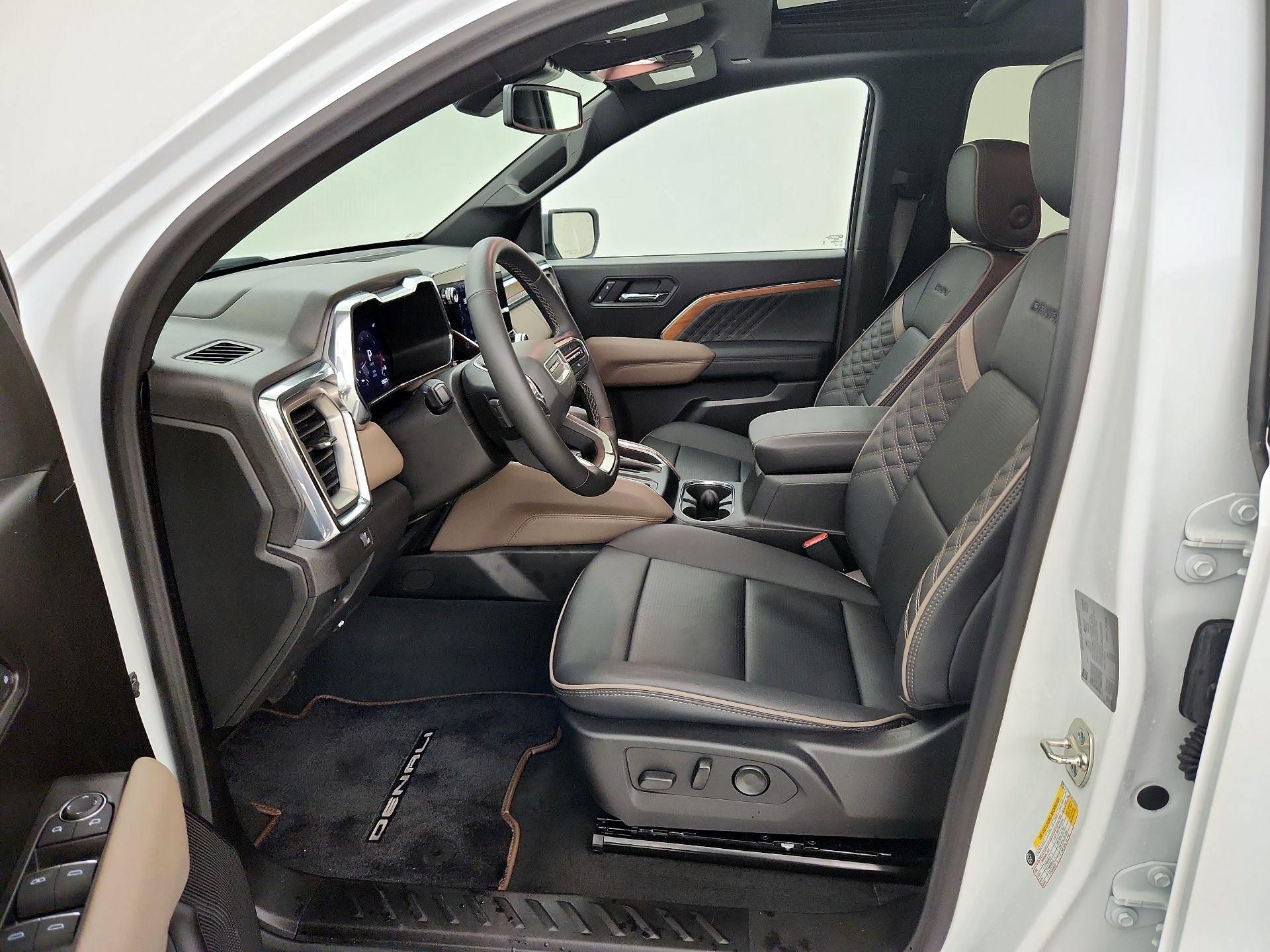 Thumbnail: 2024 GMC Canyon - 11