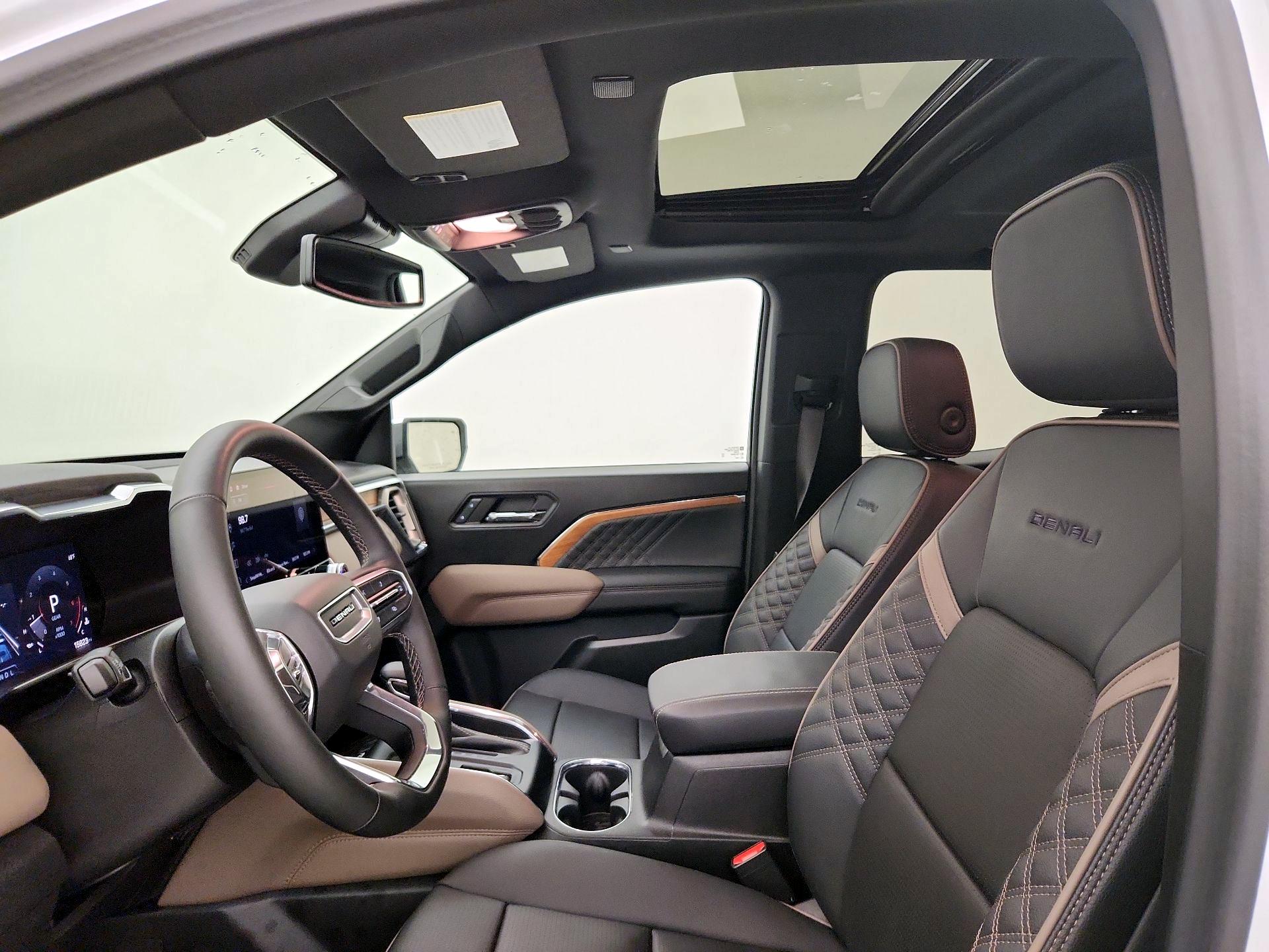 Thumbnail: 2024 GMC Canyon - 20