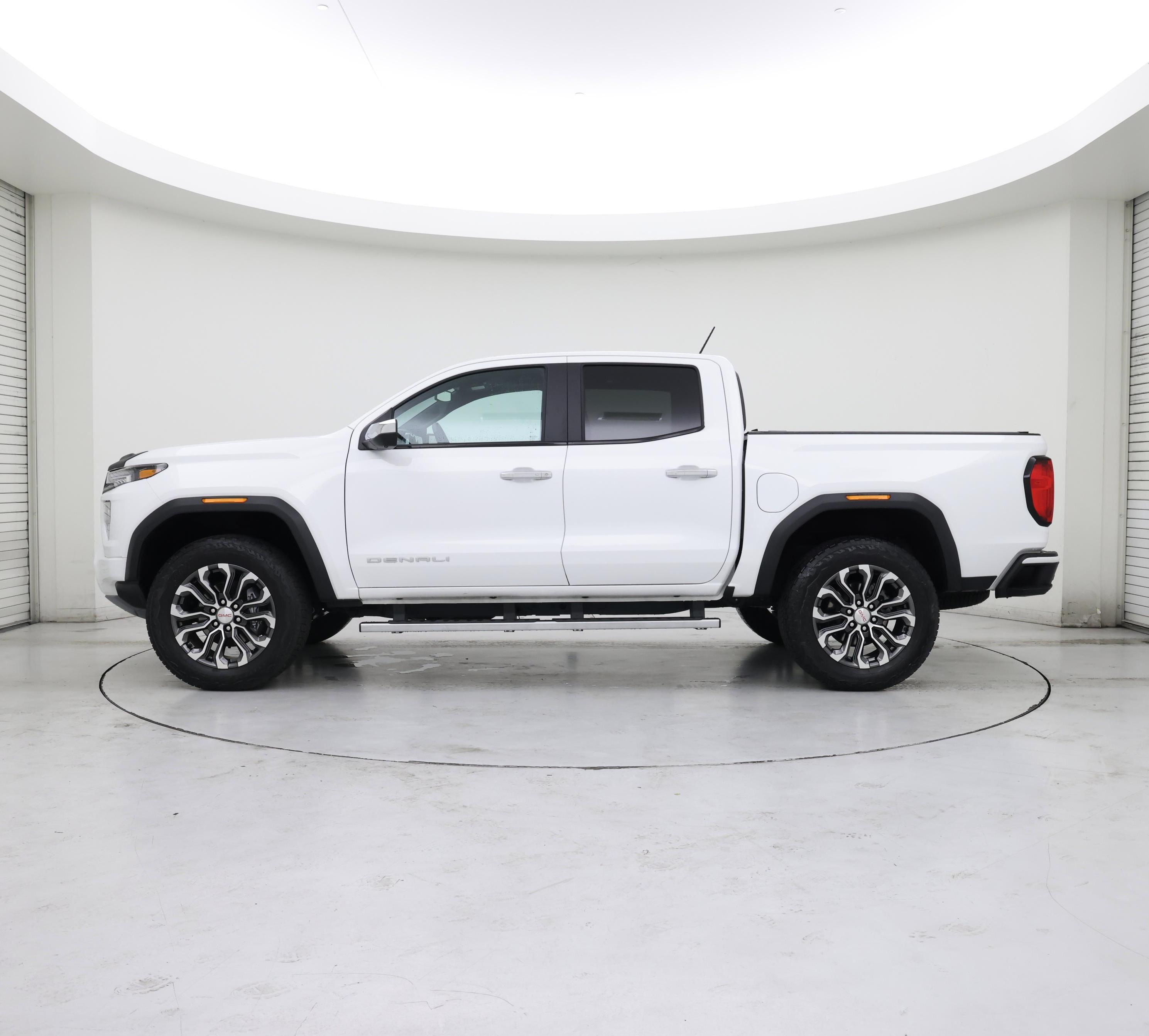 Thumbnail: 2024 GMC Canyon - 3