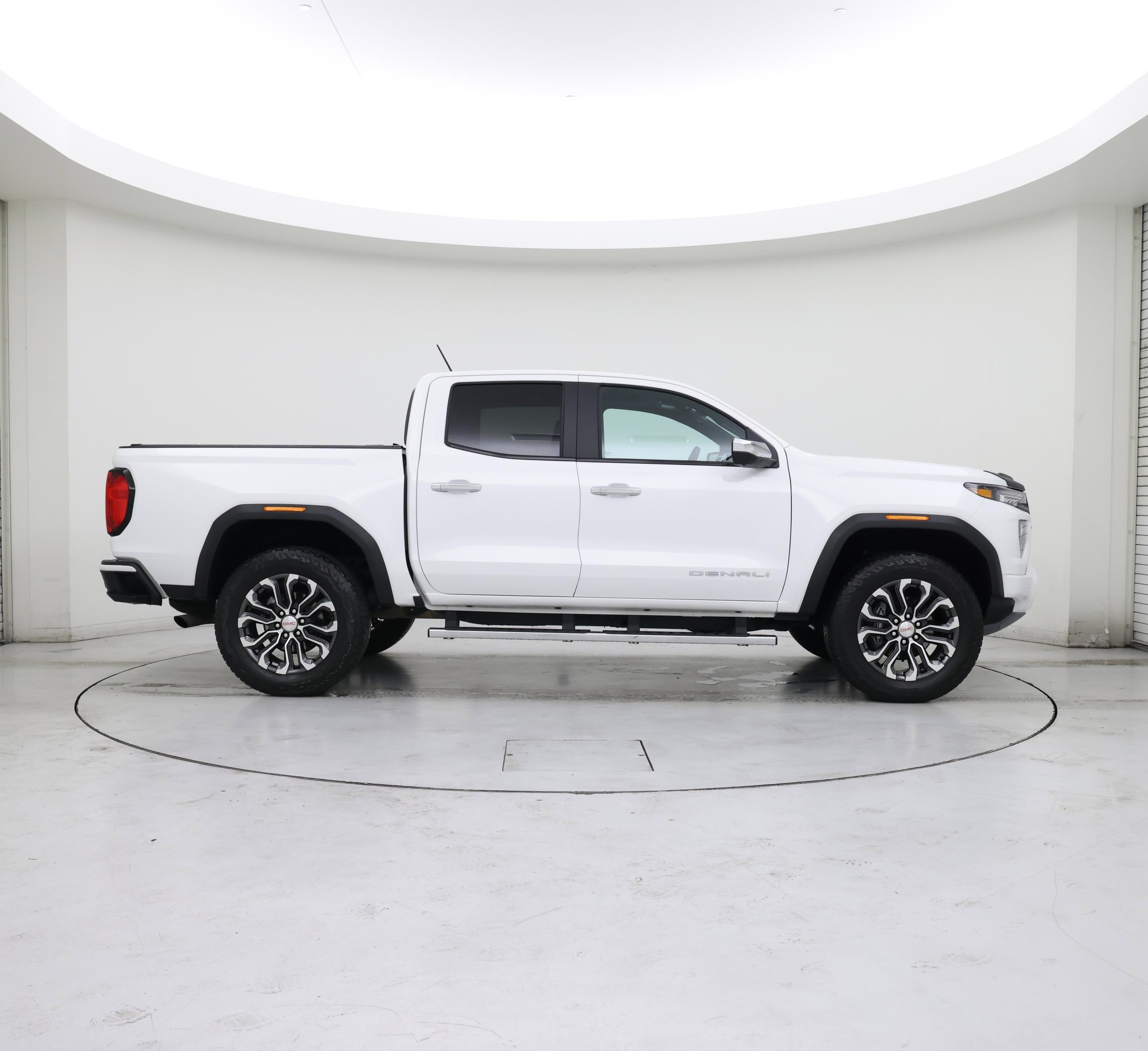 Thumbnail: 2024 GMC Canyon - 7
