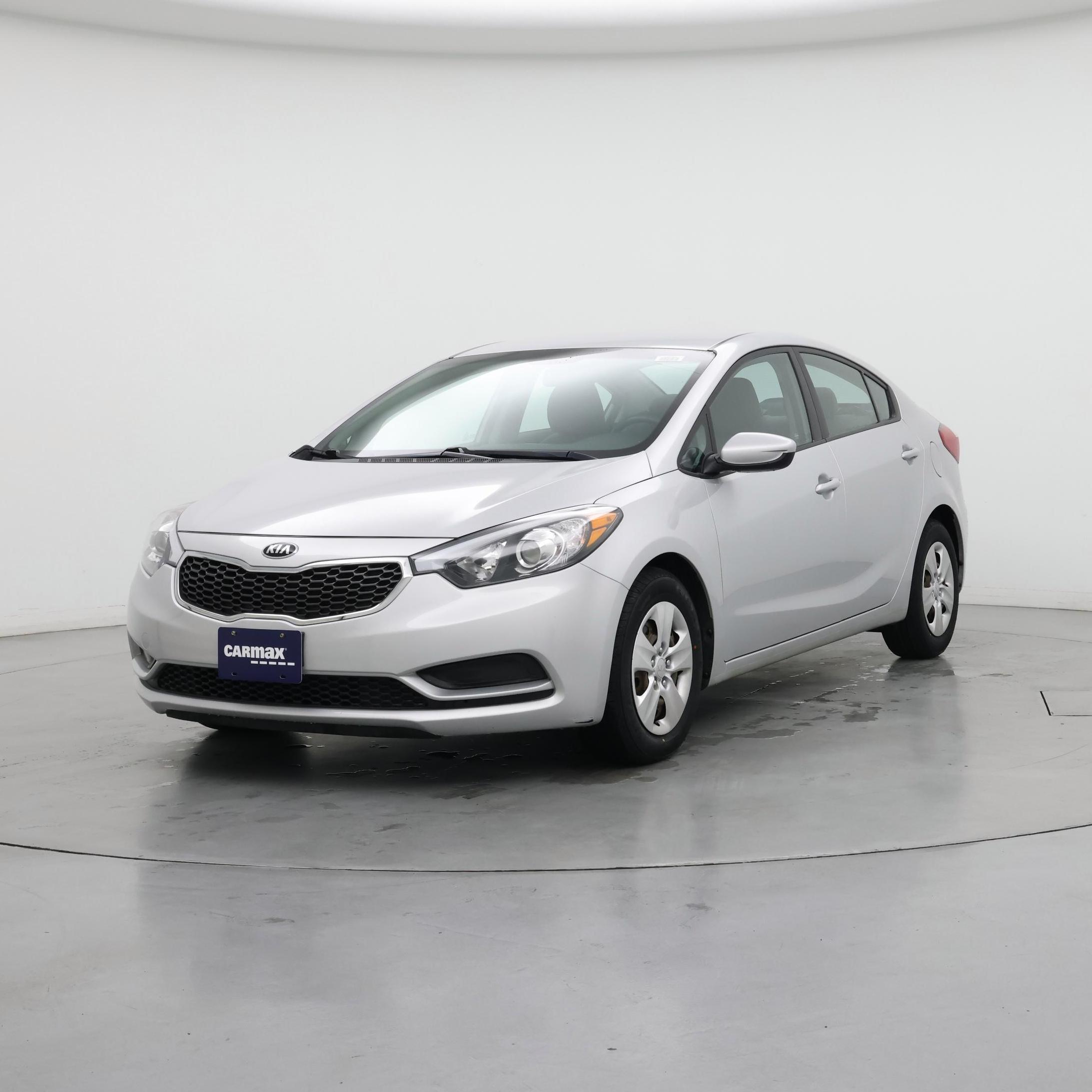Thumbnail: 2016 Kia Forte - 4