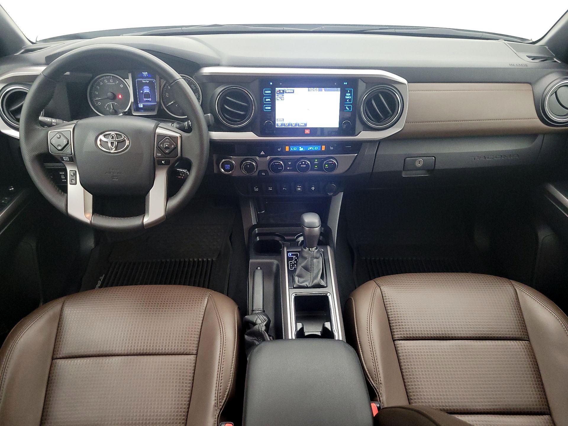 Thumbnail: 2017 Toyota Tacoma - 9