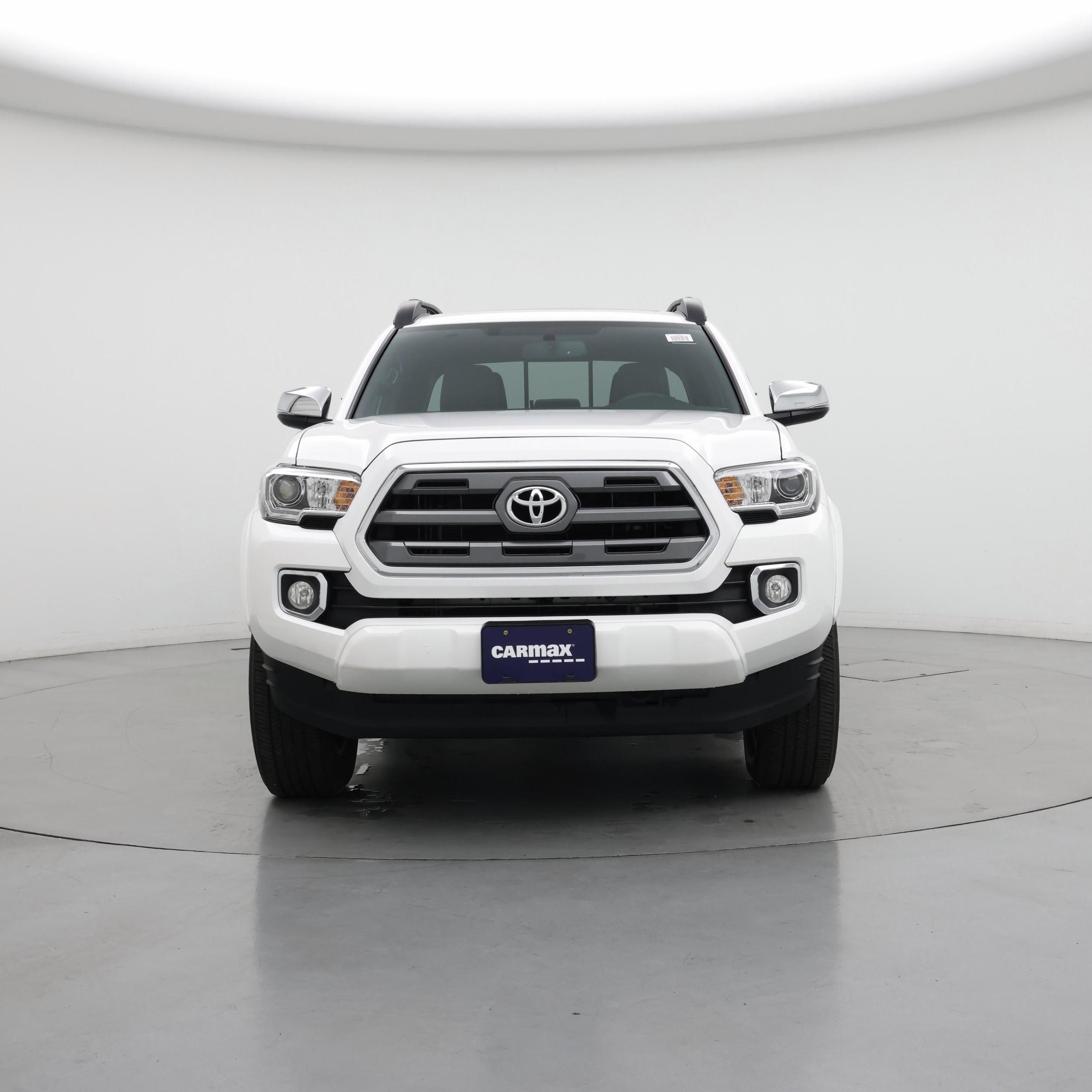 Thumbnail: 2017 Toyota Tacoma - 5