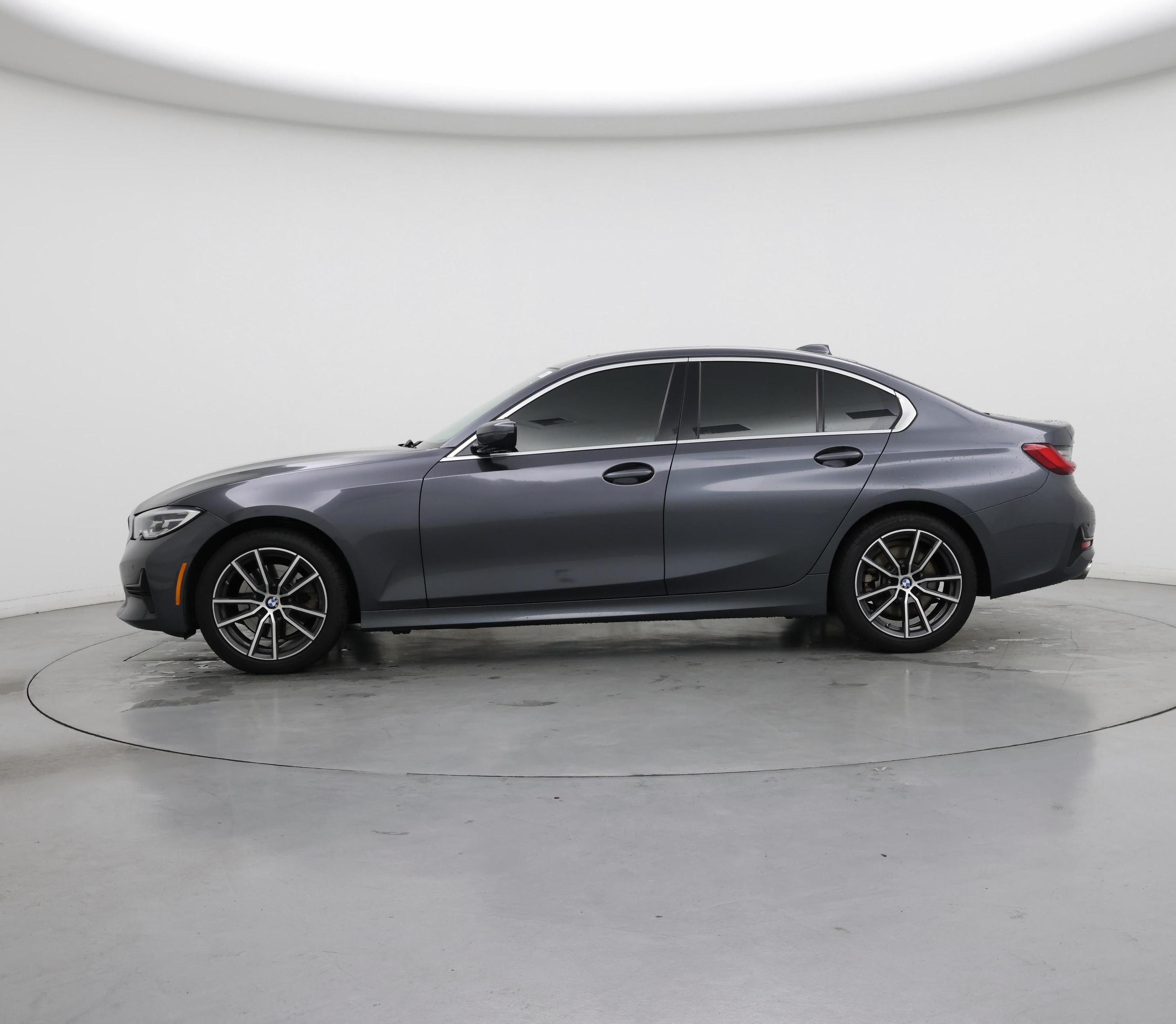 Thumbnail: 2021 BMW 3 Series - 3