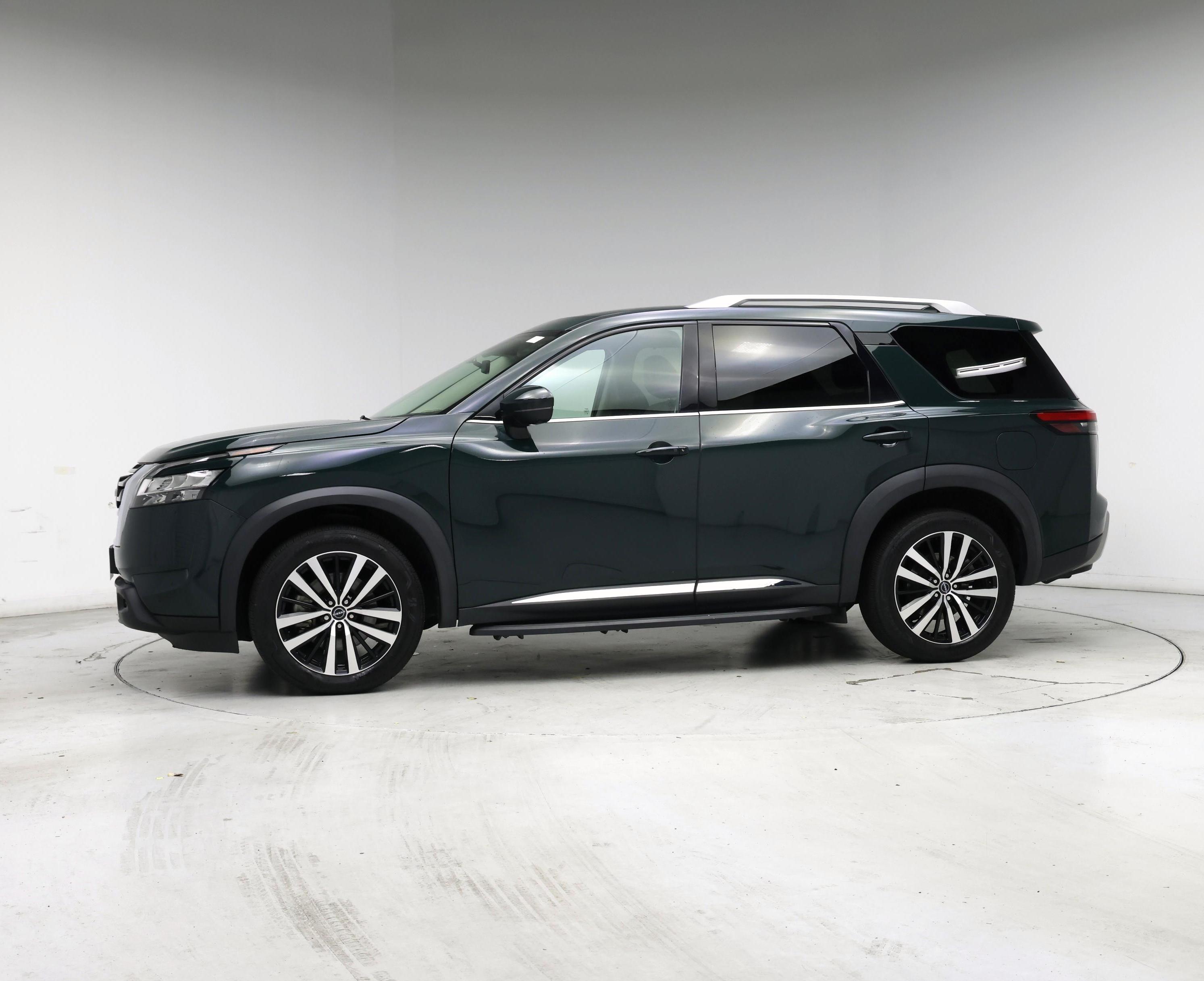 Thumbnail: 2023 Nissan Pathfinder - 3