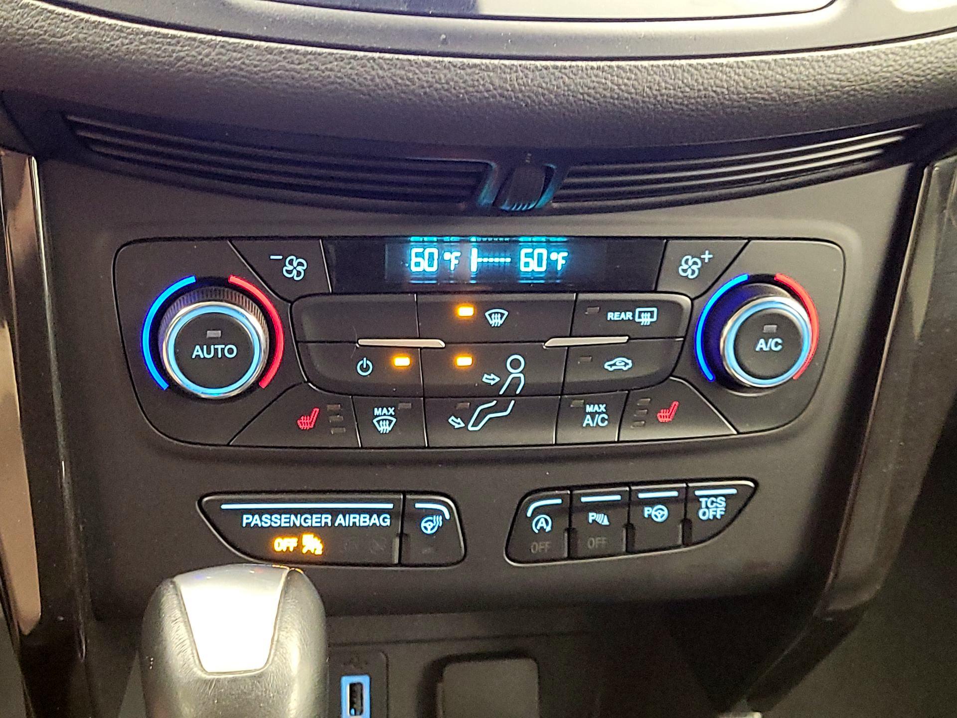 Thumbnail: 2017 Ford Escape - 16