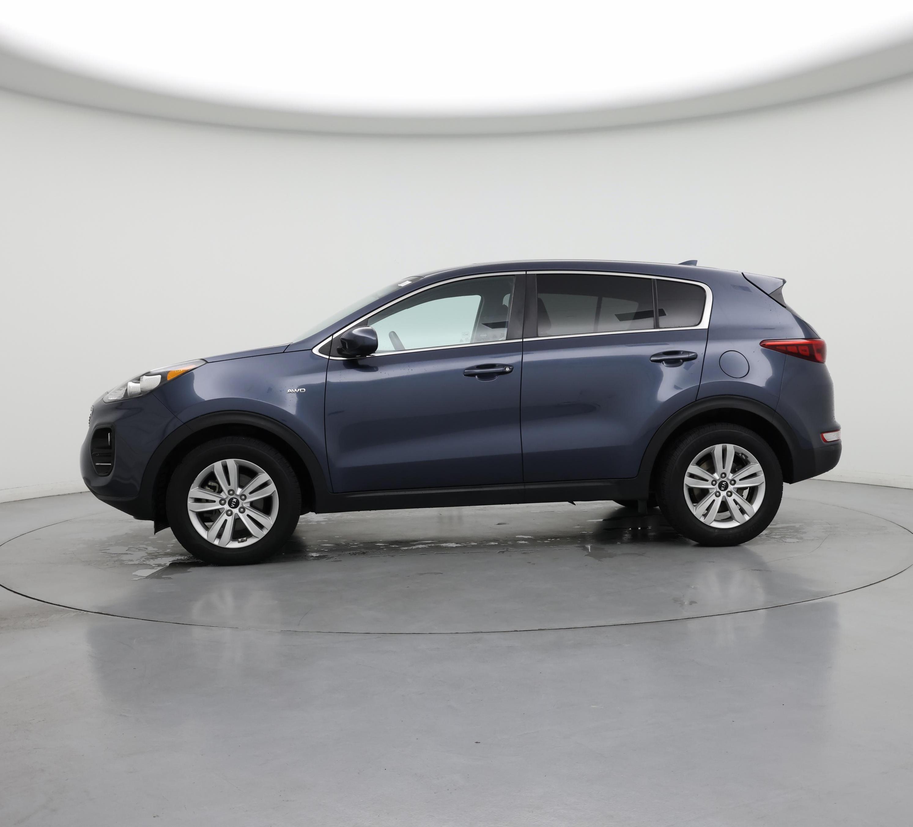 Thumbnail: 2018 Kia Sportage - 3