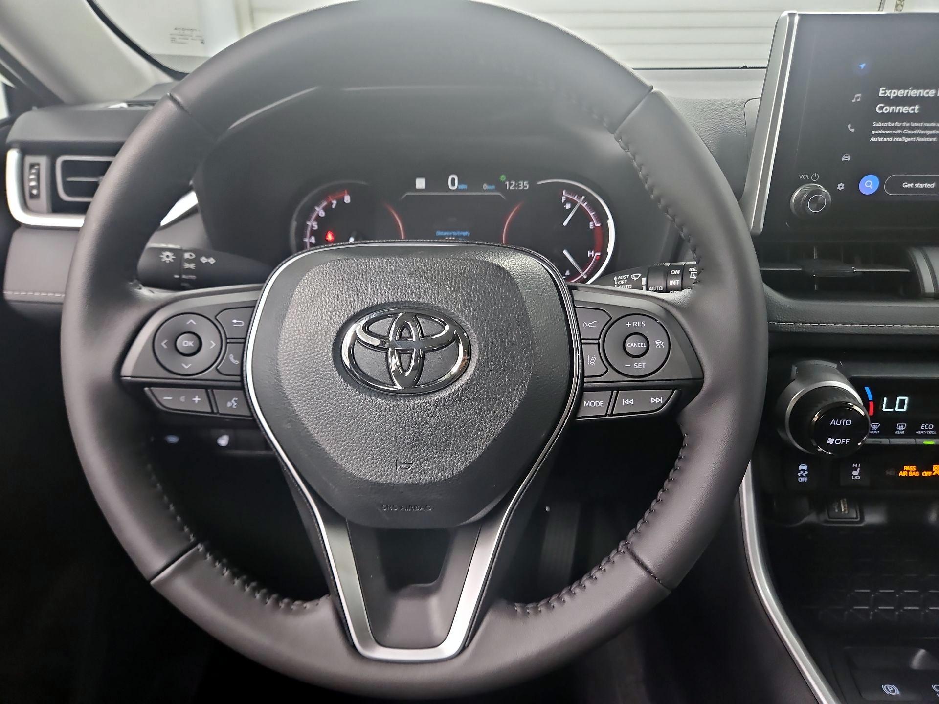 Thumbnail: 2025 Toyota RAV4 - 10