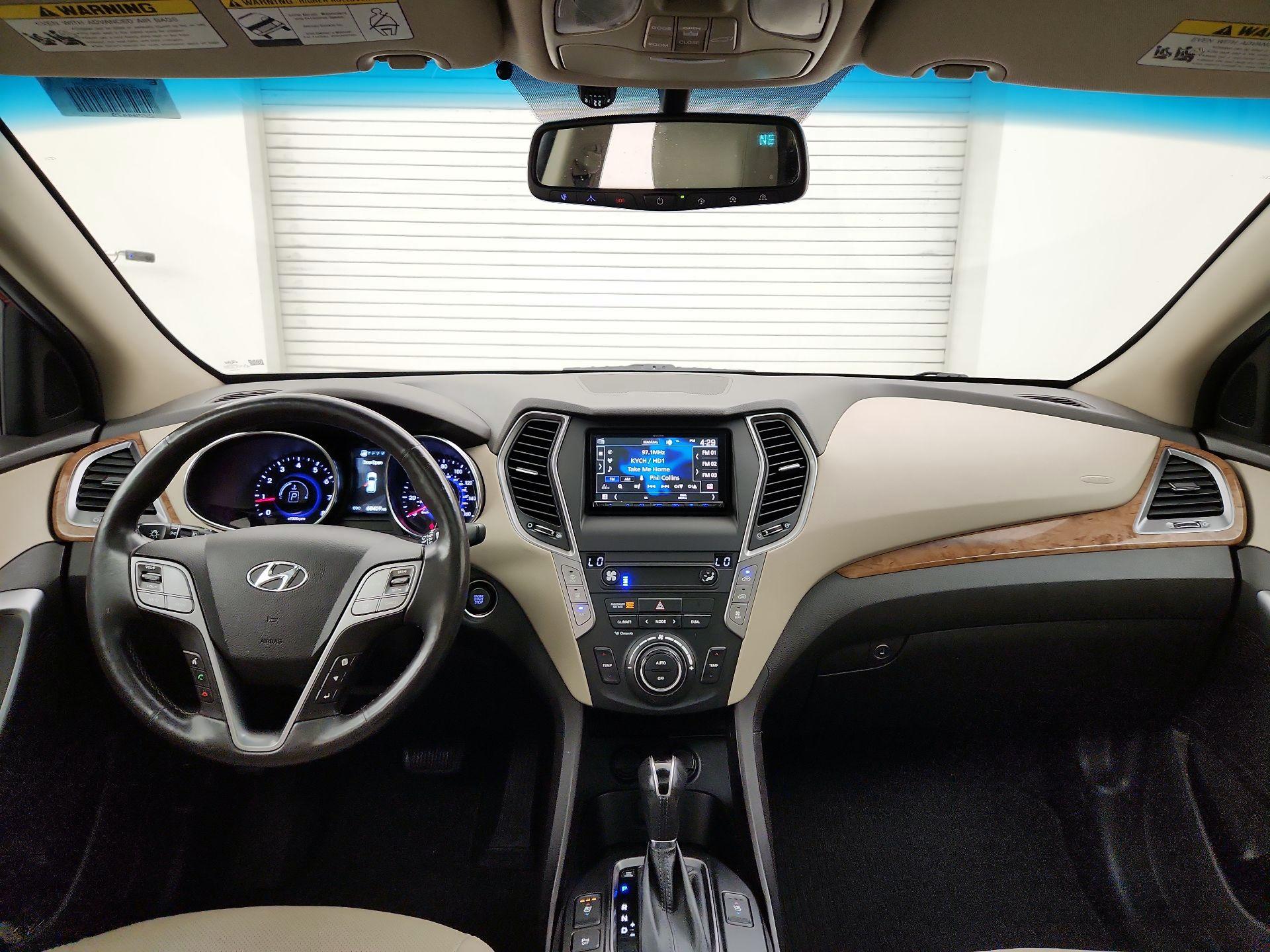Thumbnail: 2015 Hyundai Santa Fe - 9