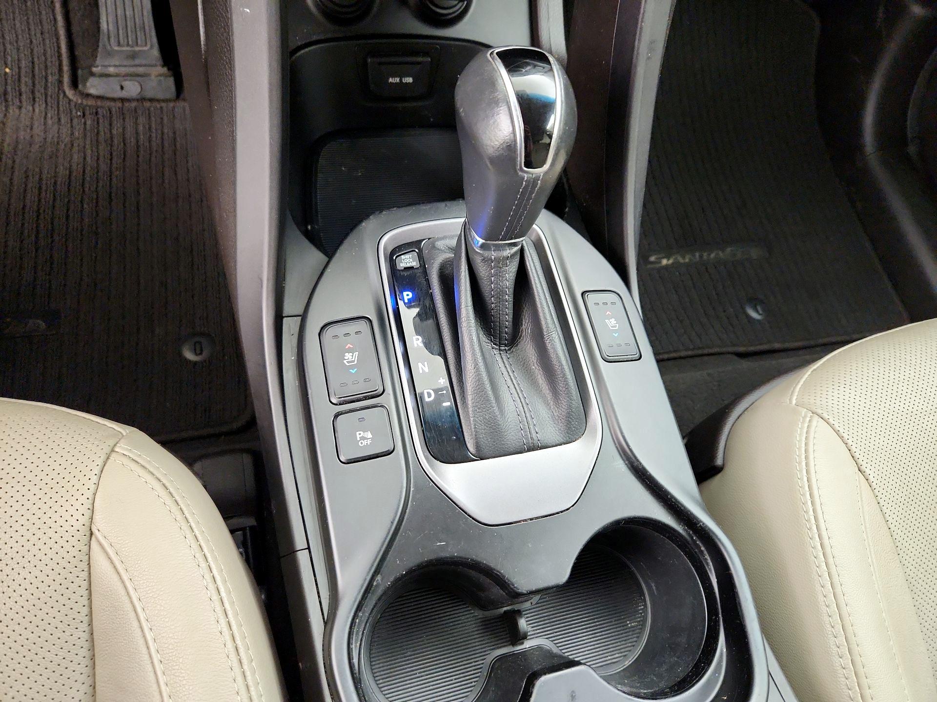 Thumbnail: 2015 Hyundai Santa Fe - 17