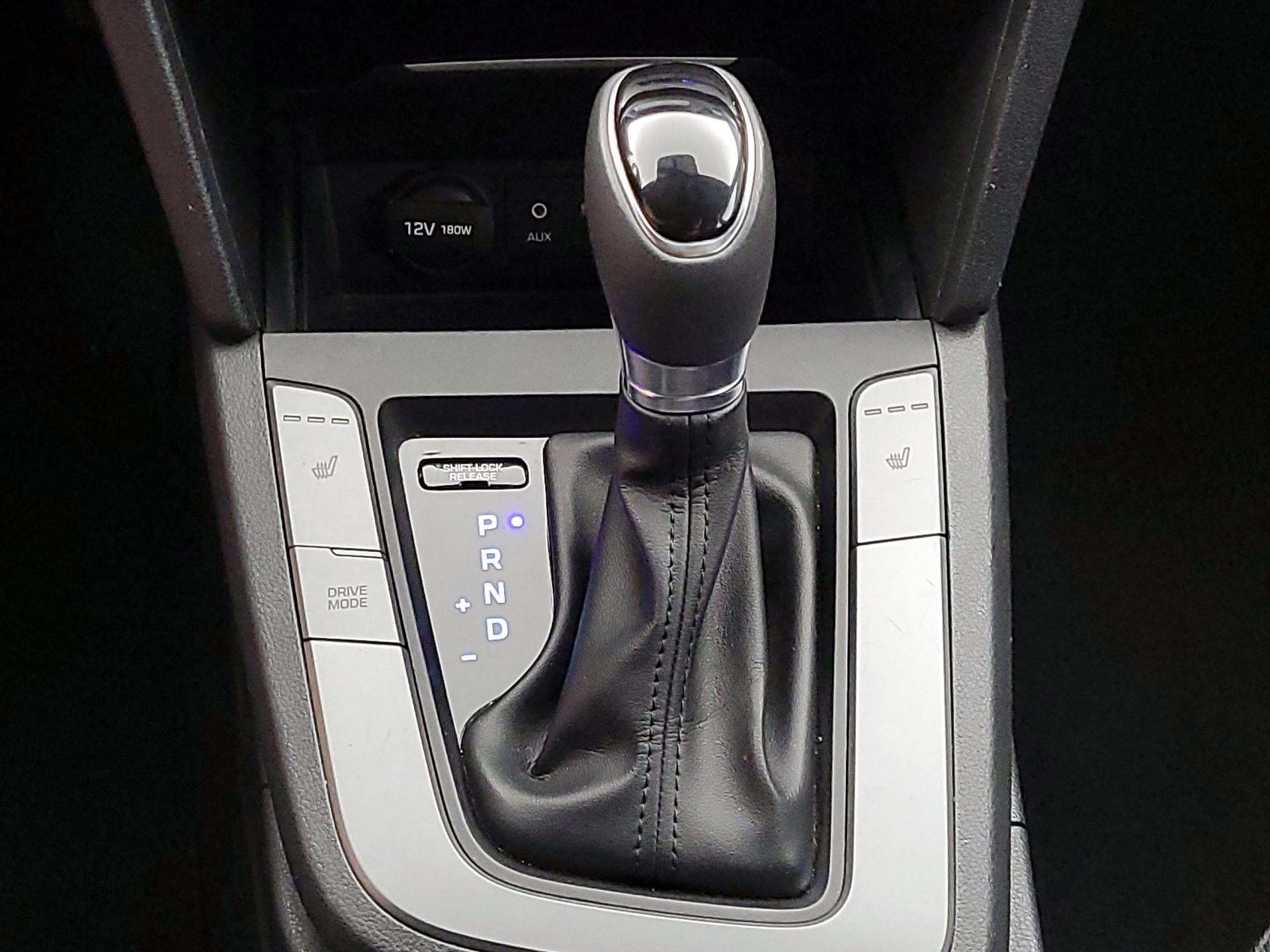 Thumbnail: 2017 Hyundai Elantra - 17
