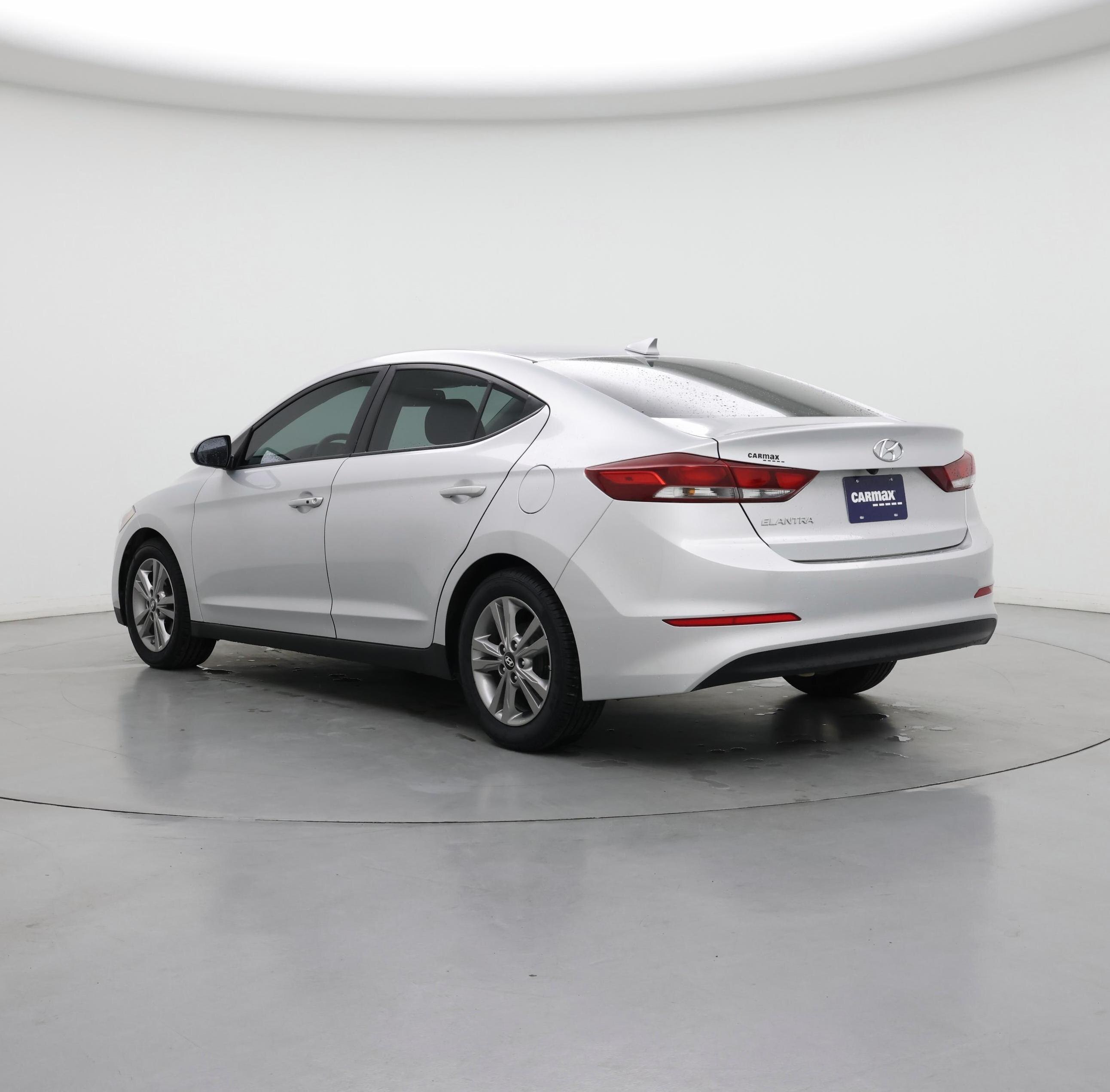 Thumbnail: 2017 Hyundai Elantra - 2