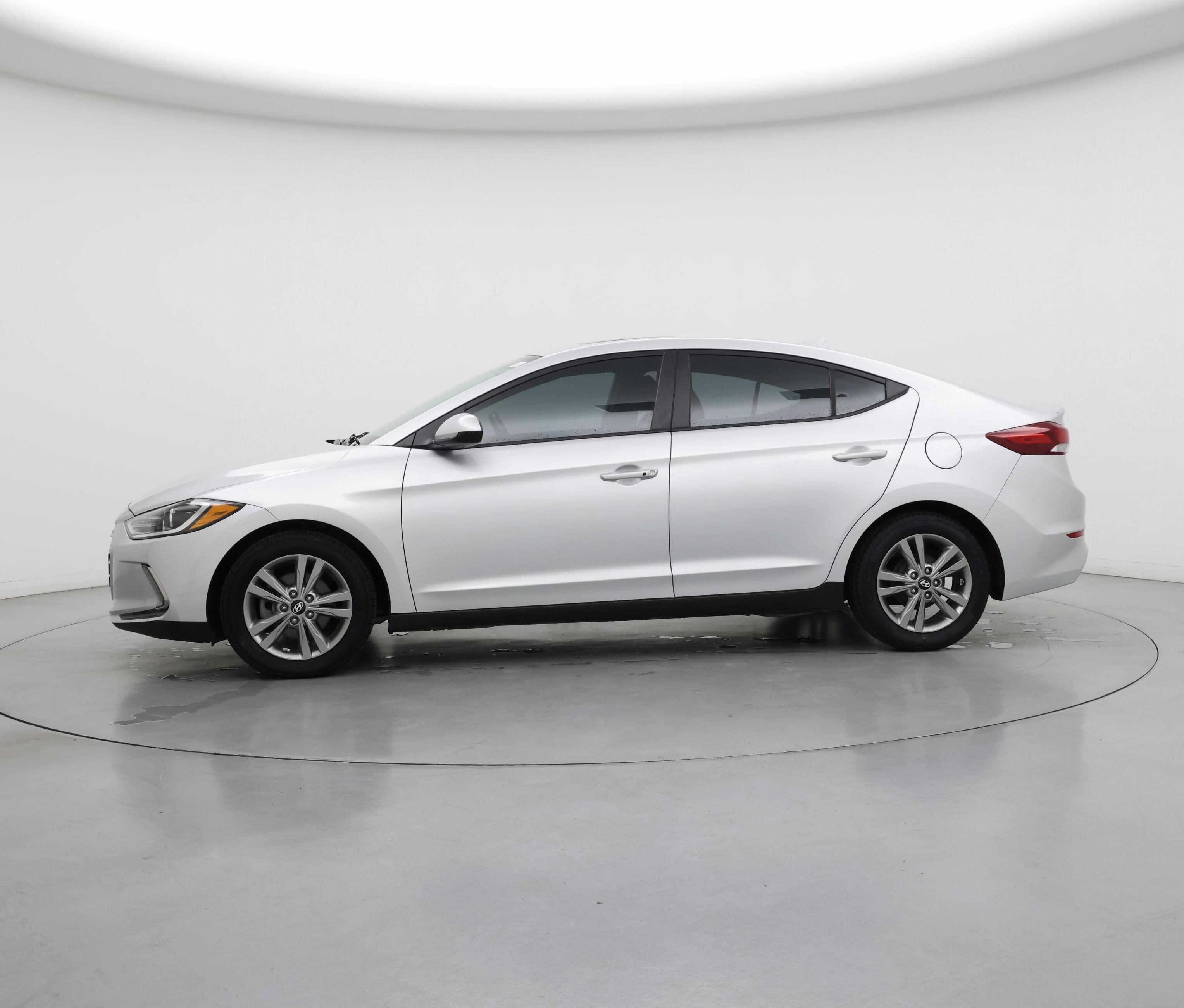Thumbnail: 2017 Hyundai Elantra - 3
