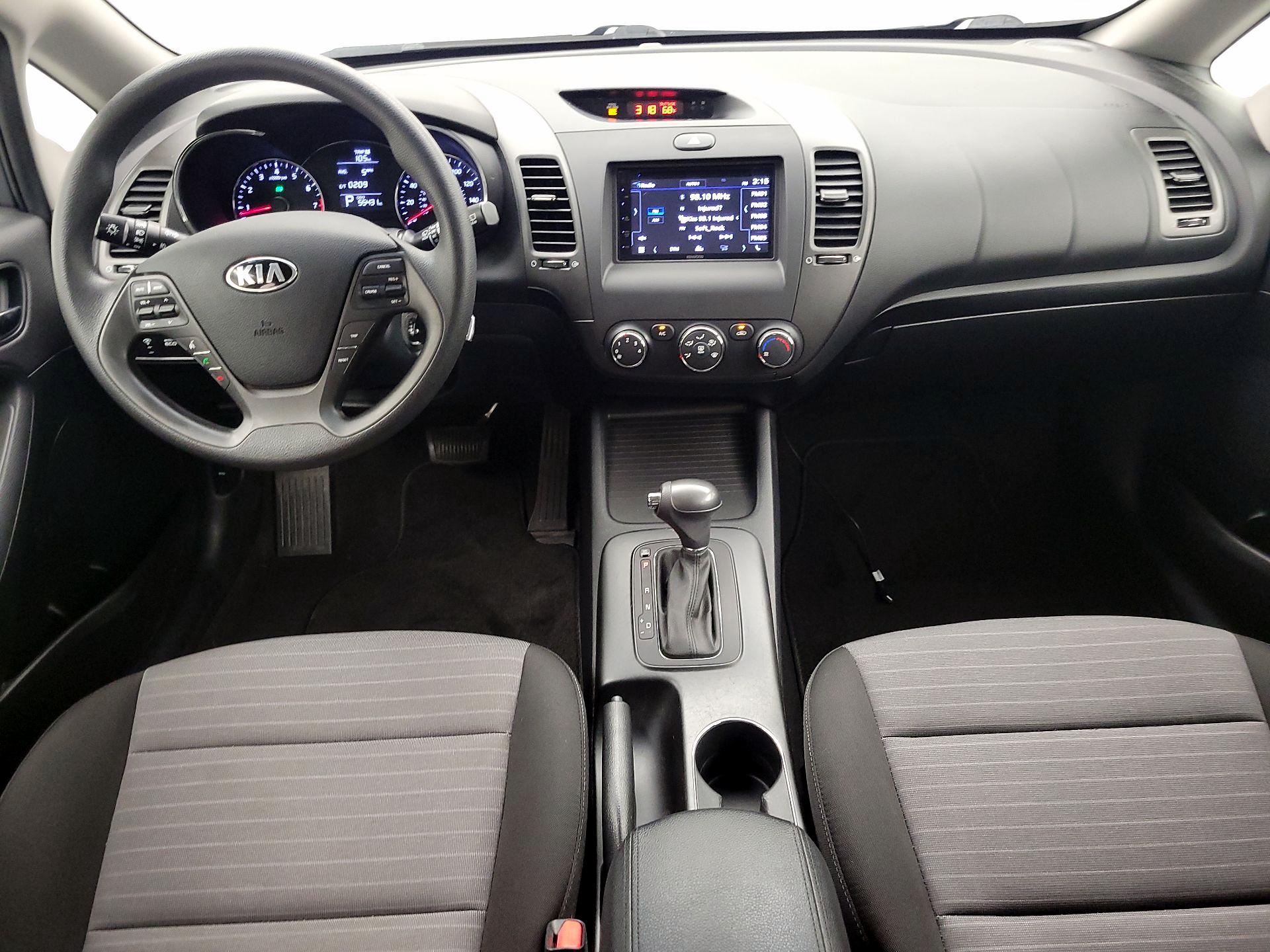 Thumbnail: 2016 Kia Forte - 9