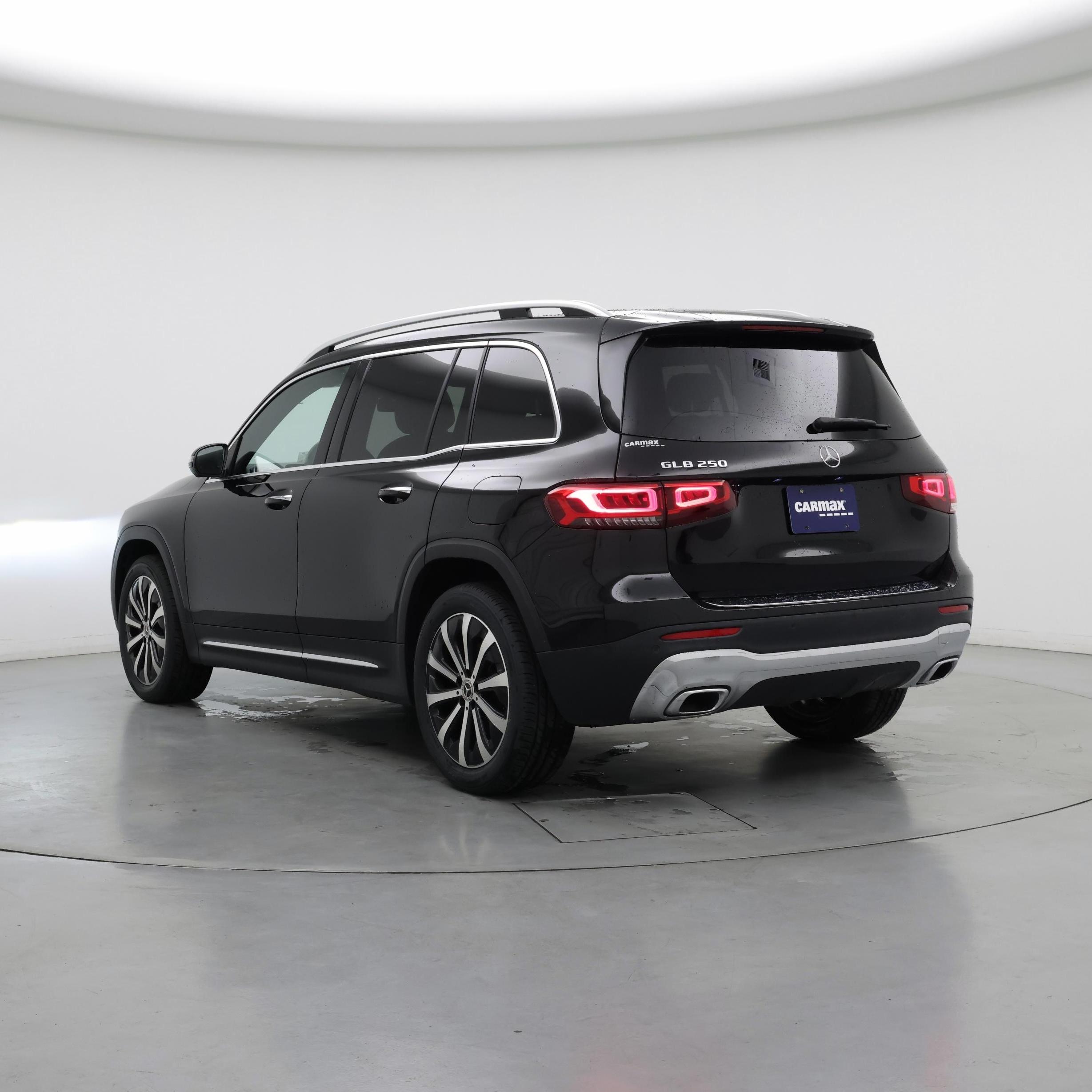 Thumbnail: 2023 Mercedes-Benz GLB - 2