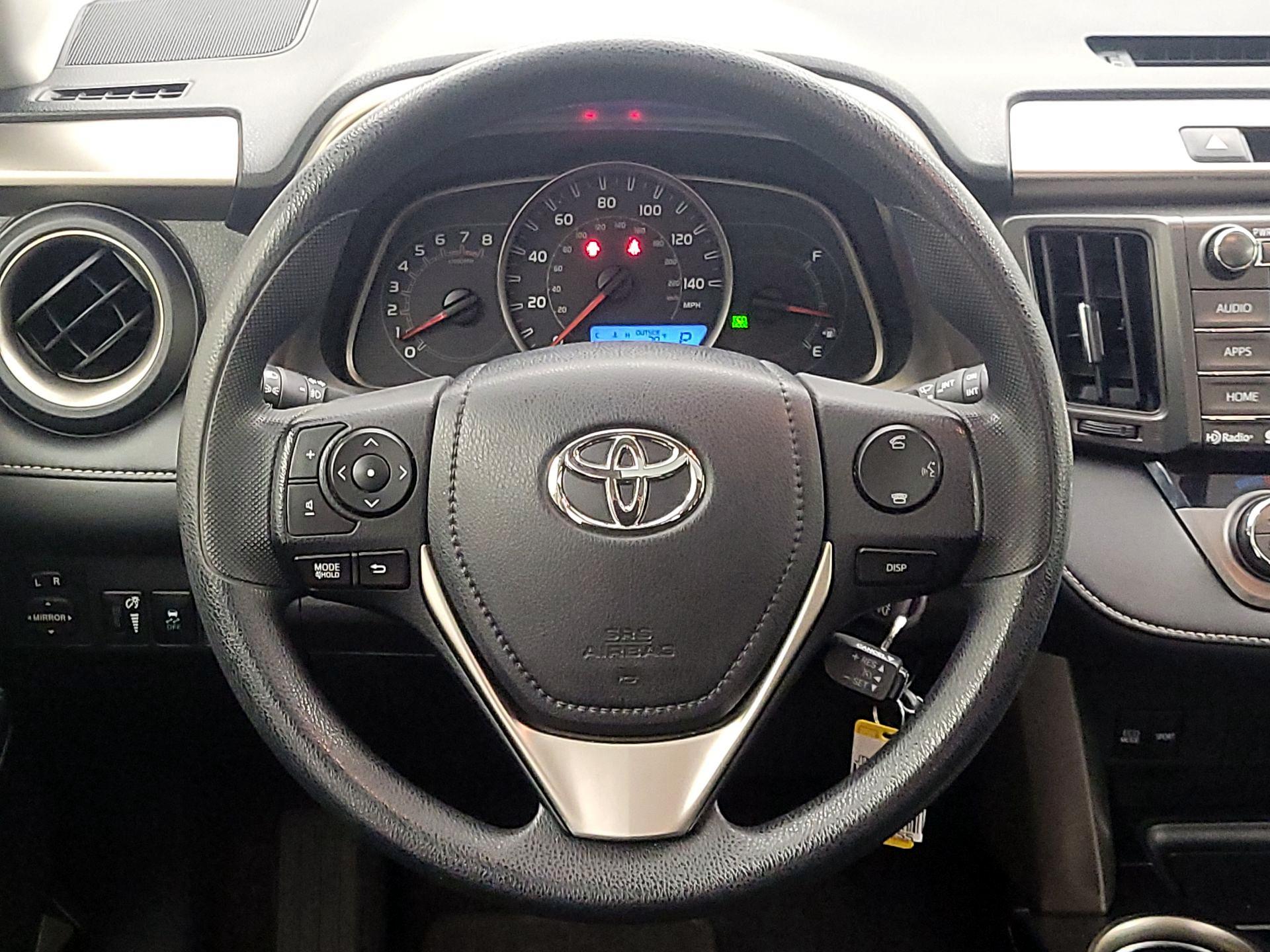 Thumbnail: 2015 Toyota RAV4 - 10