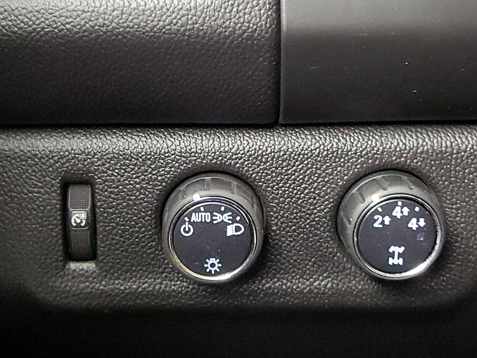 Thumbnail: 2016 Chevrolet Colorado - 13