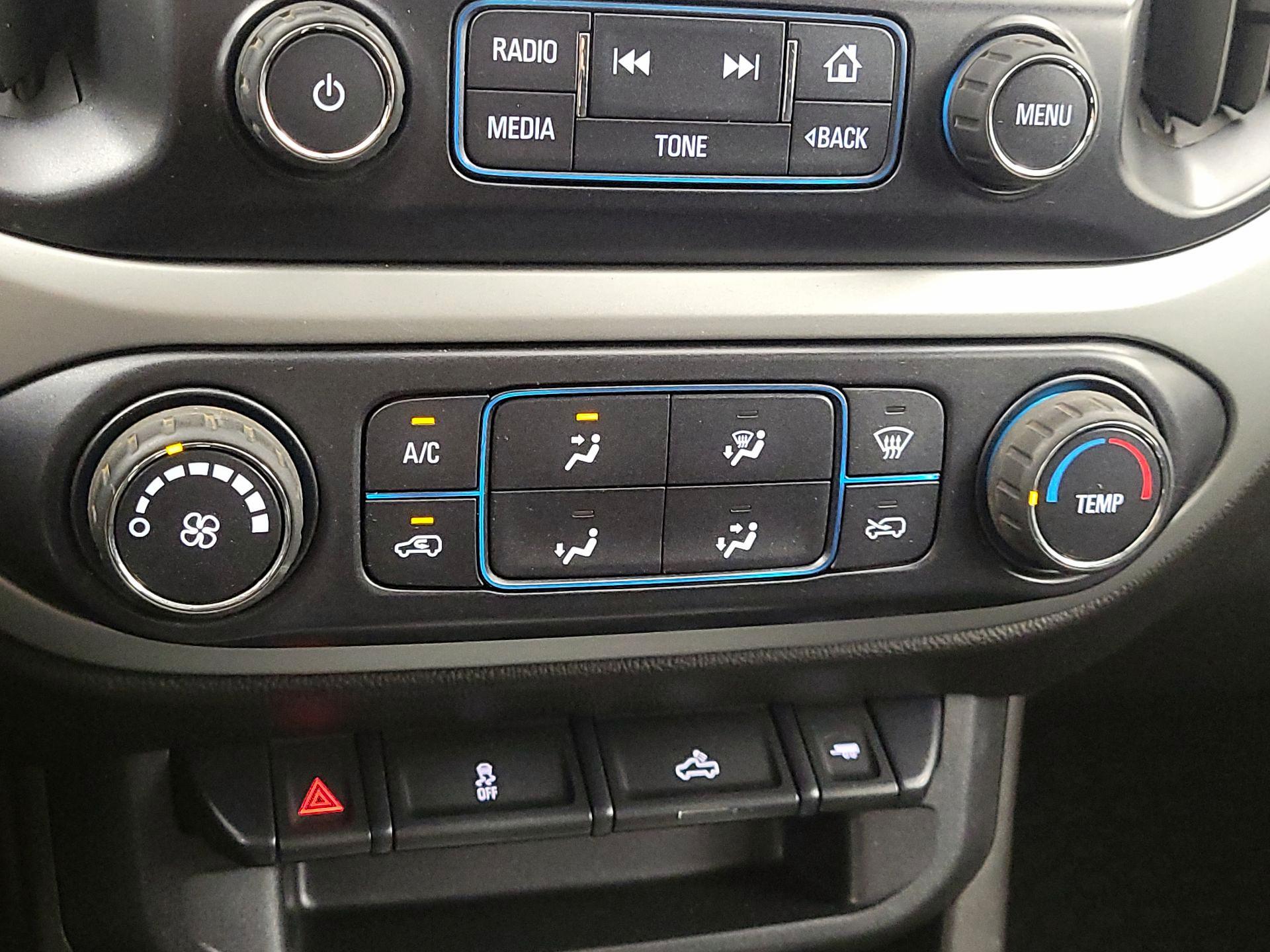 Thumbnail: 2016 Chevrolet Colorado - 16