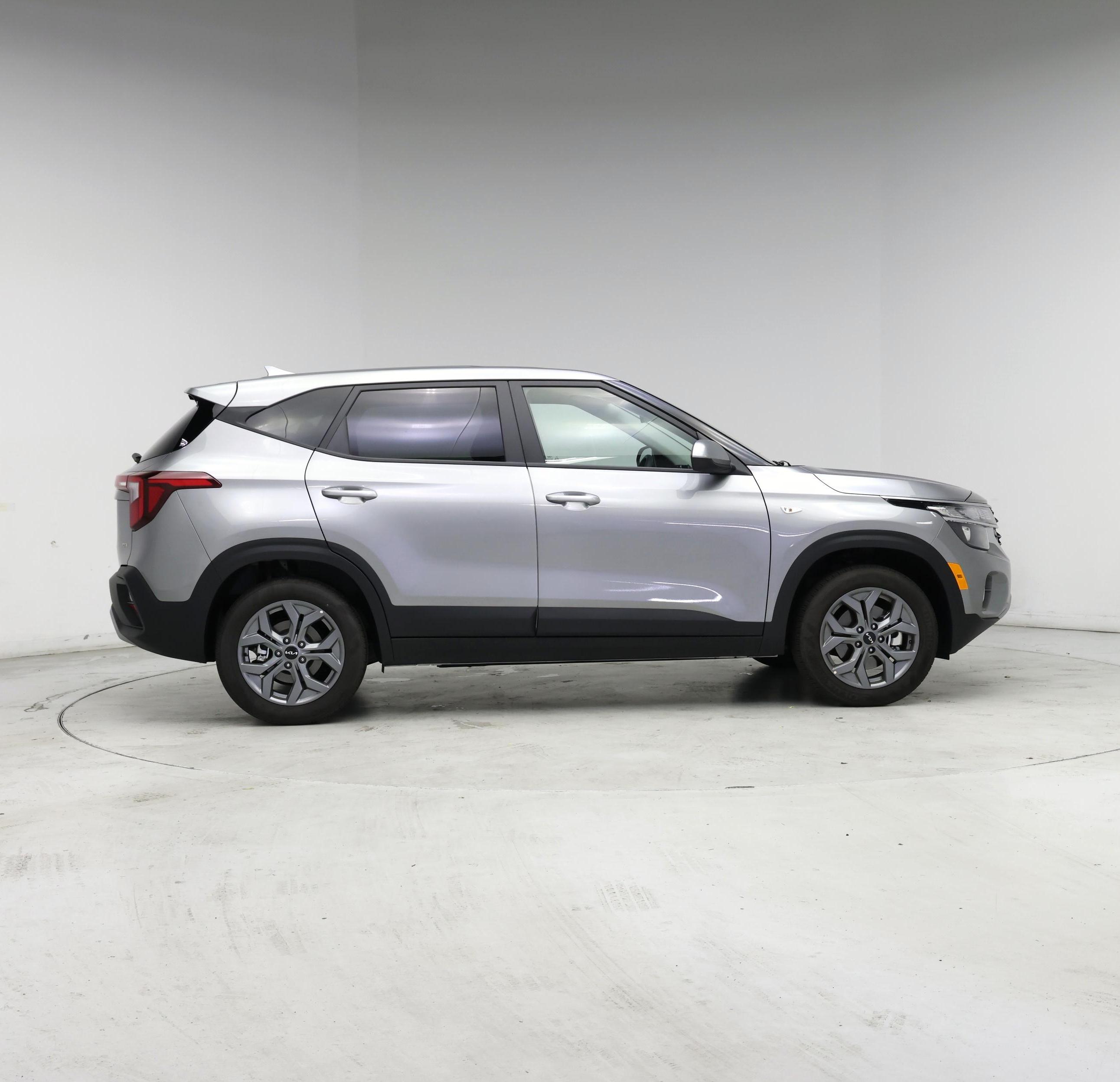 Thumbnail: 2025 Kia Seltos - 7