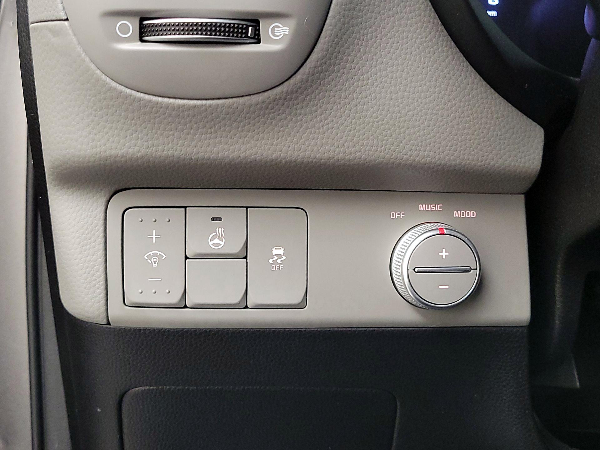Thumbnail: 2016 Kia Soul - 13