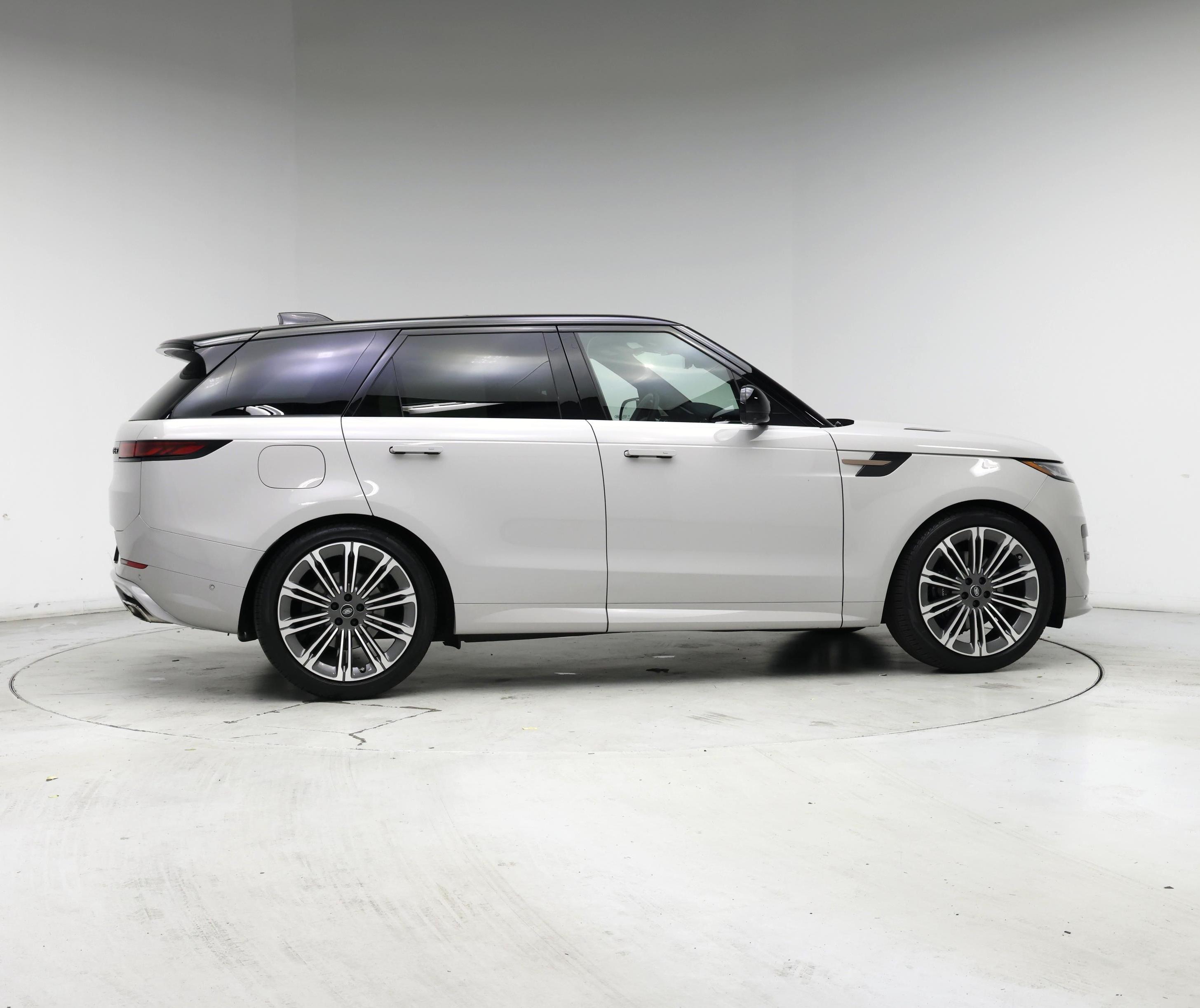 Thumbnail: 2024 Land Rover Range Rover Sport - 7