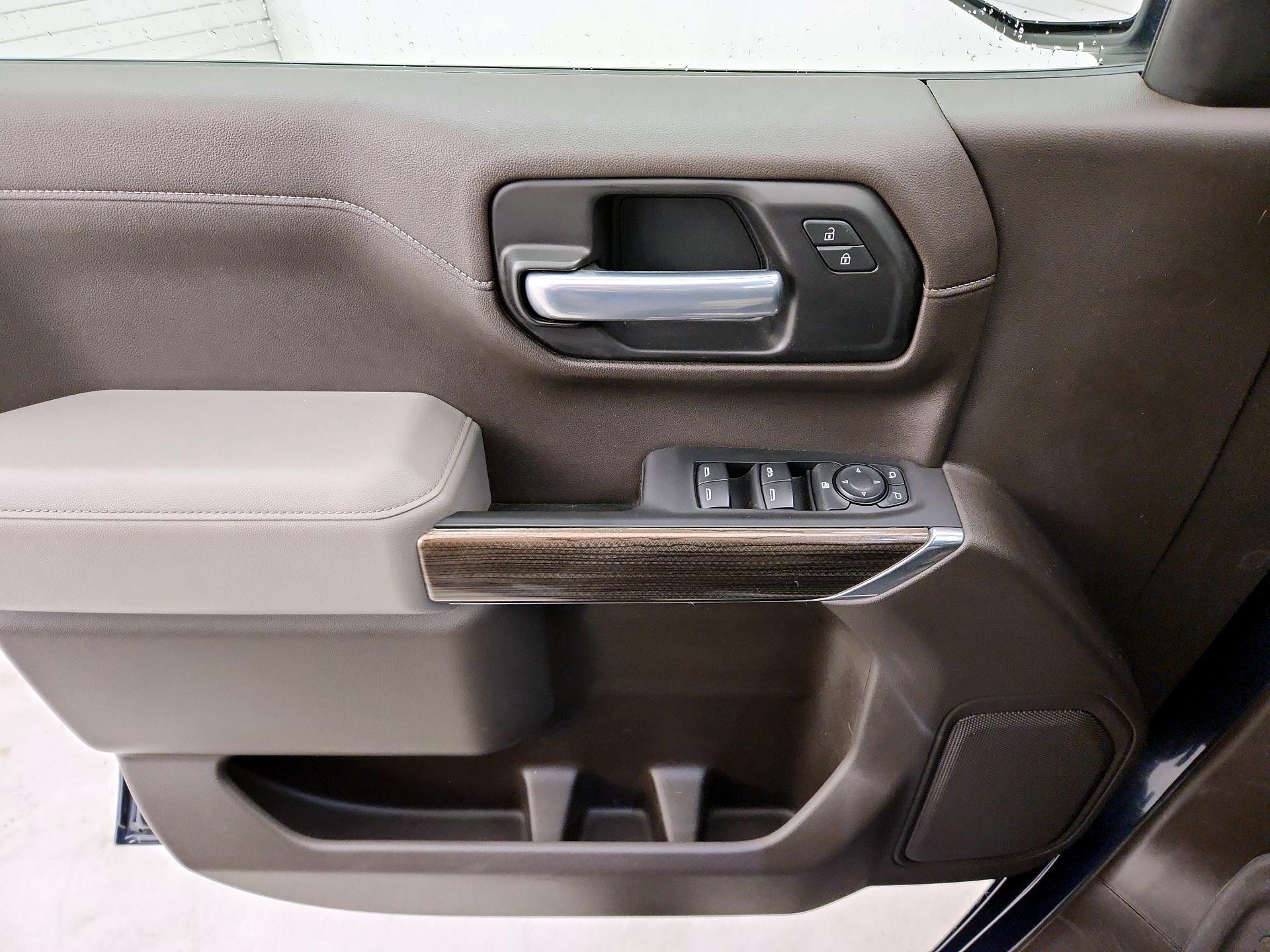 Thumbnail: 2021 Chevrolet Silverado 1500 - 12