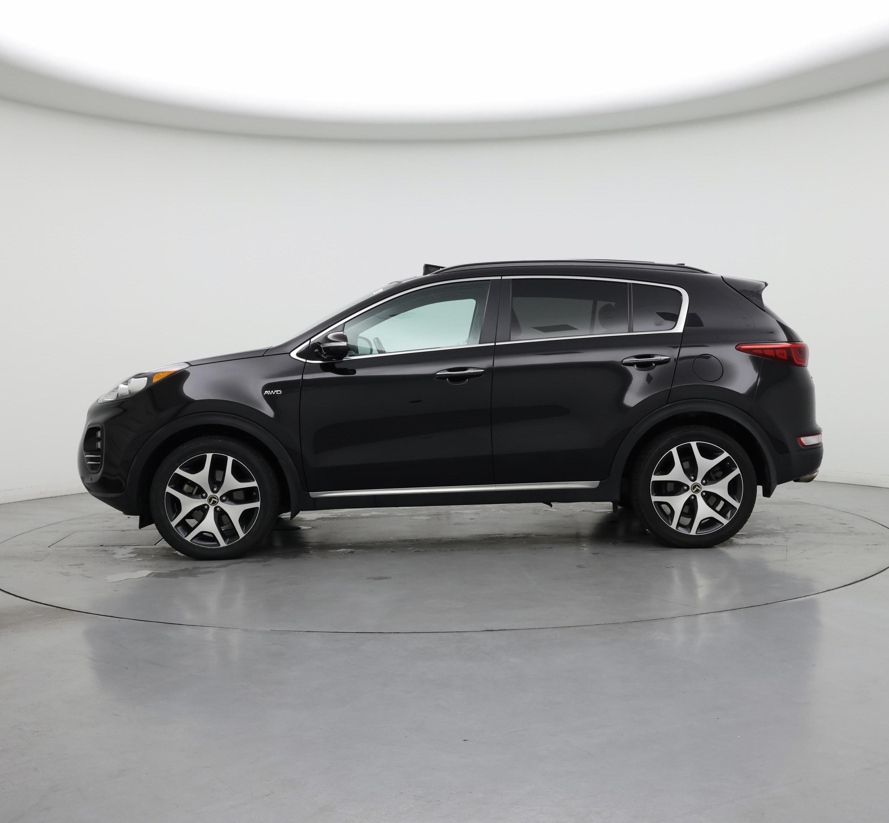 Thumbnail: 2018 Kia Sportage - 3