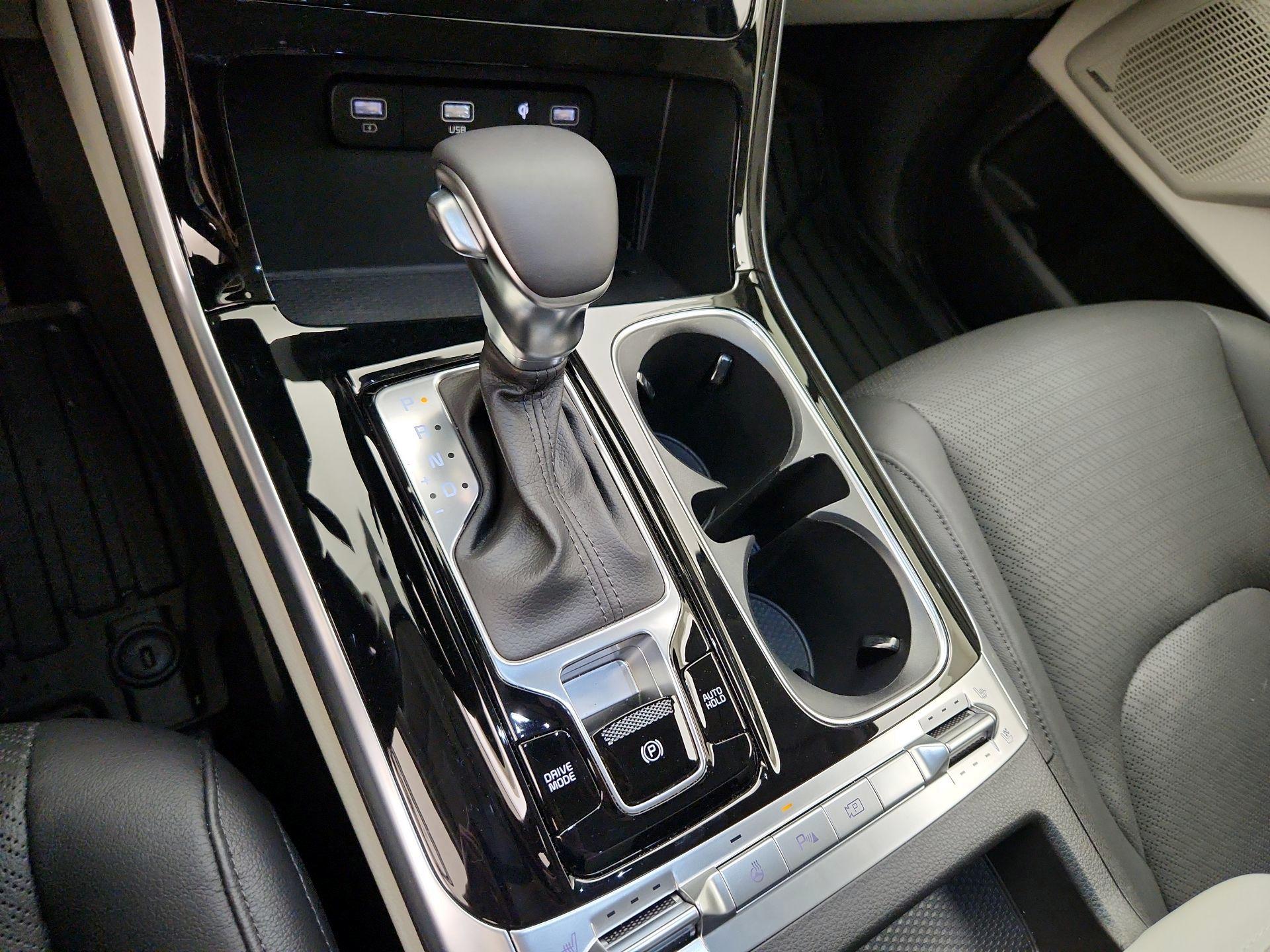 Thumbnail: 2024 Kia Carnival - 18