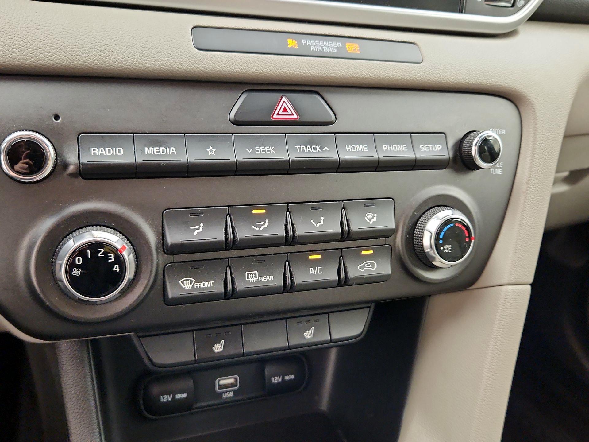 Thumbnail: 2020 Kia Sportage - 16