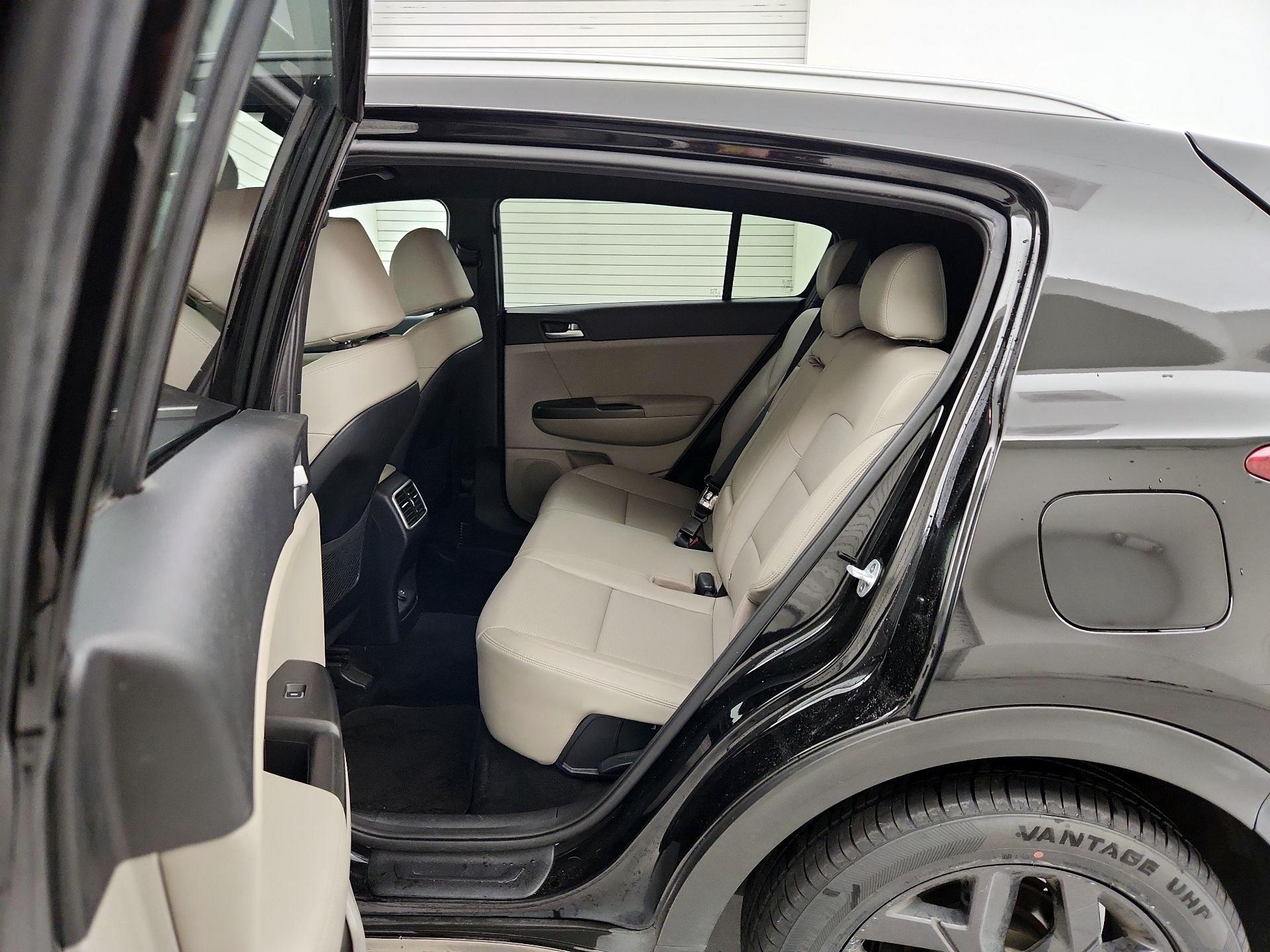 Thumbnail: 2020 Kia Sportage - 19