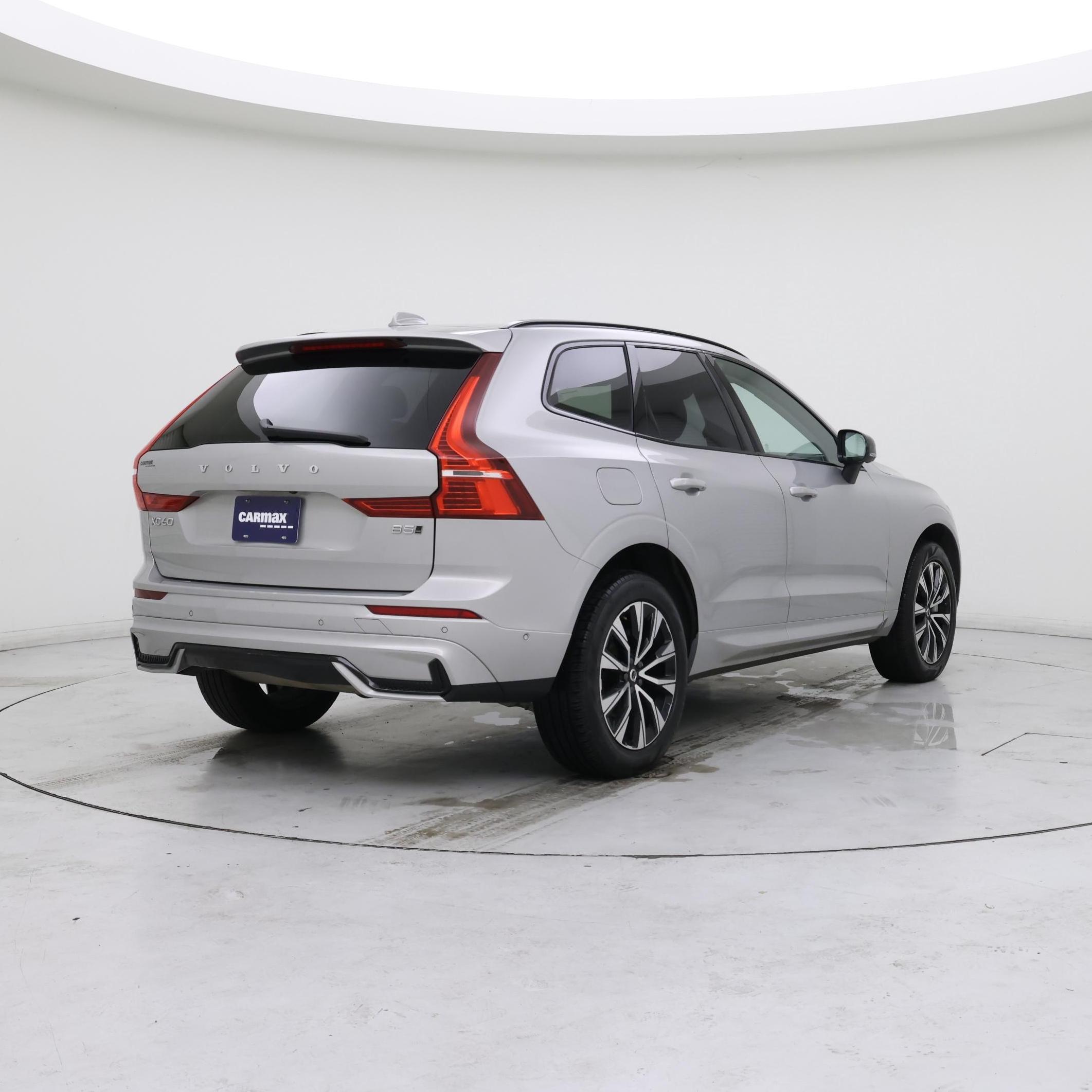 Thumbnail: 2025 Volvo XC60 - 8