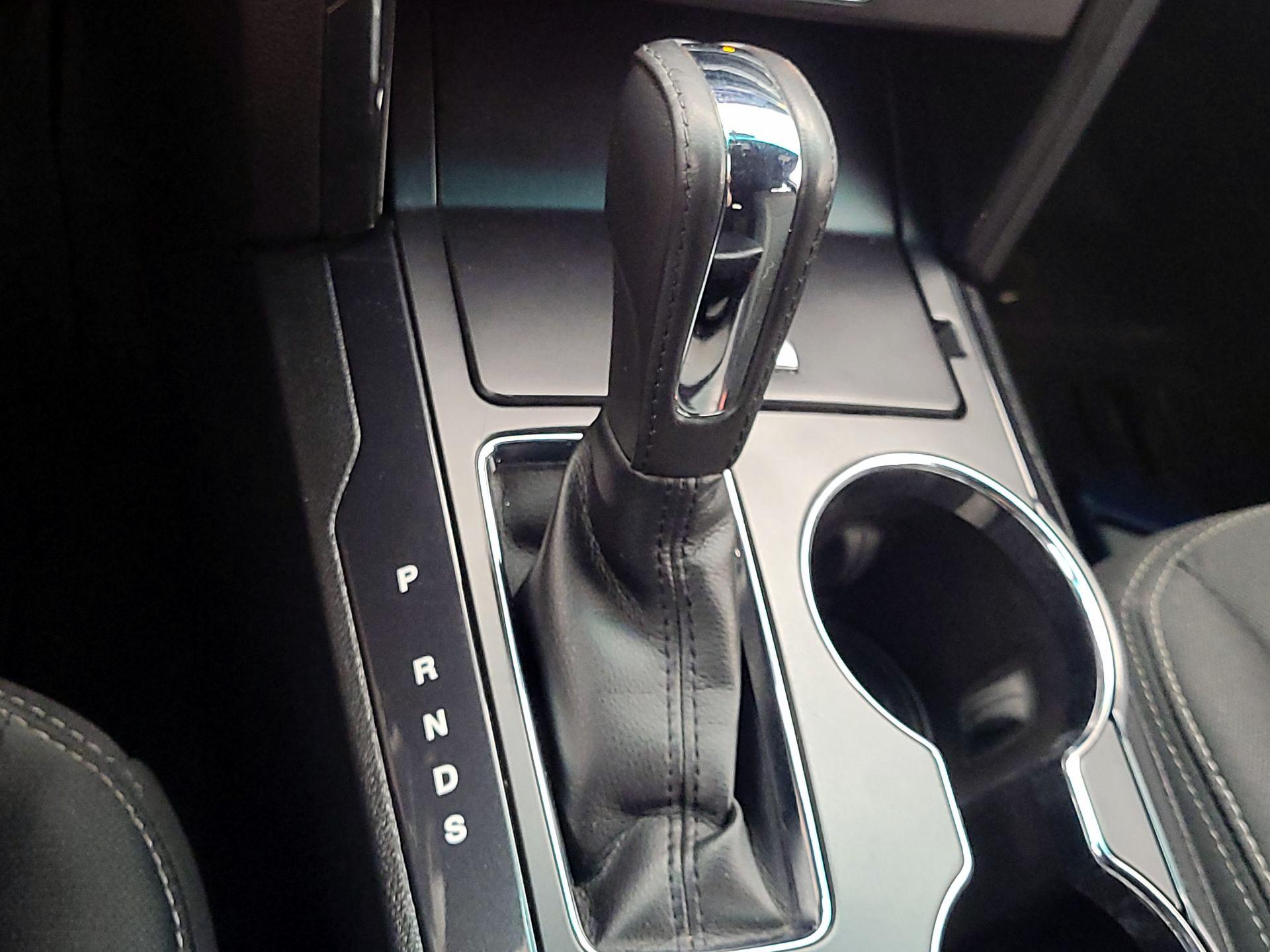 Thumbnail: 2016 Ford Explorer - 17