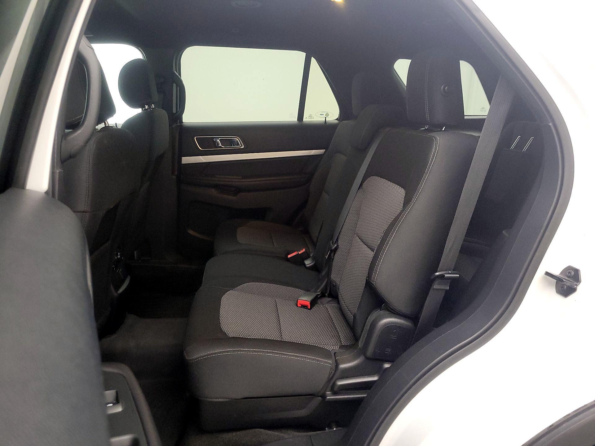 Thumbnail: 2016 Ford Explorer - 19