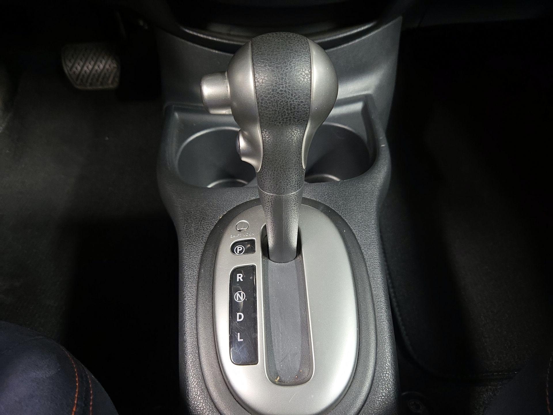 Thumbnail: 2015 Nissan Versa Note - 17