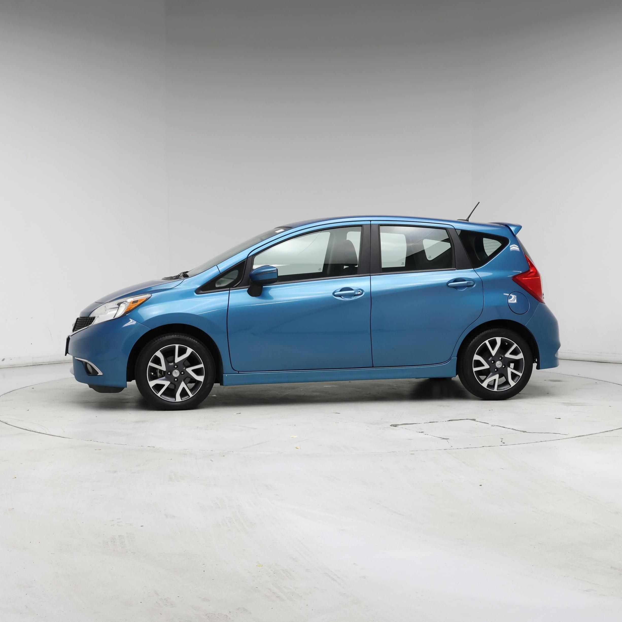 Thumbnail: 2015 Nissan Versa Note - 3