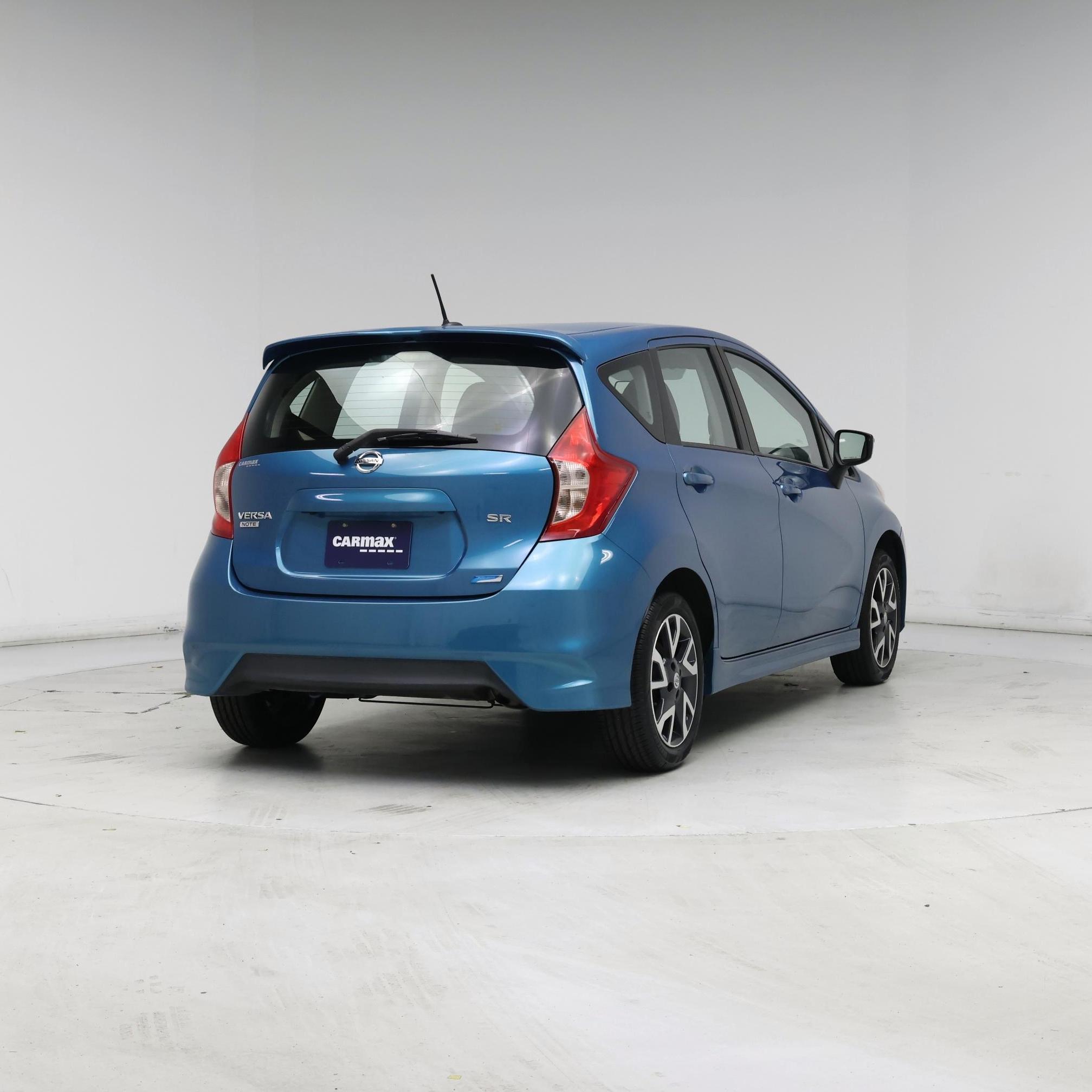 Thumbnail: 2015 Nissan Versa Note - 8