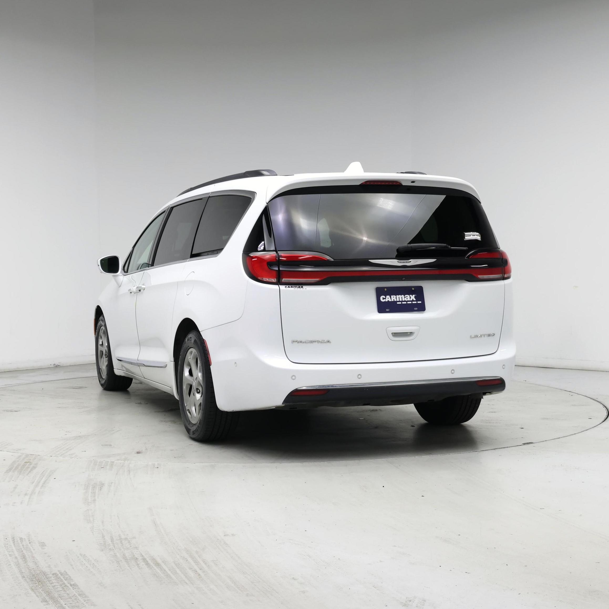 Thumbnail: 2022 Chrysler Pacifica - 6