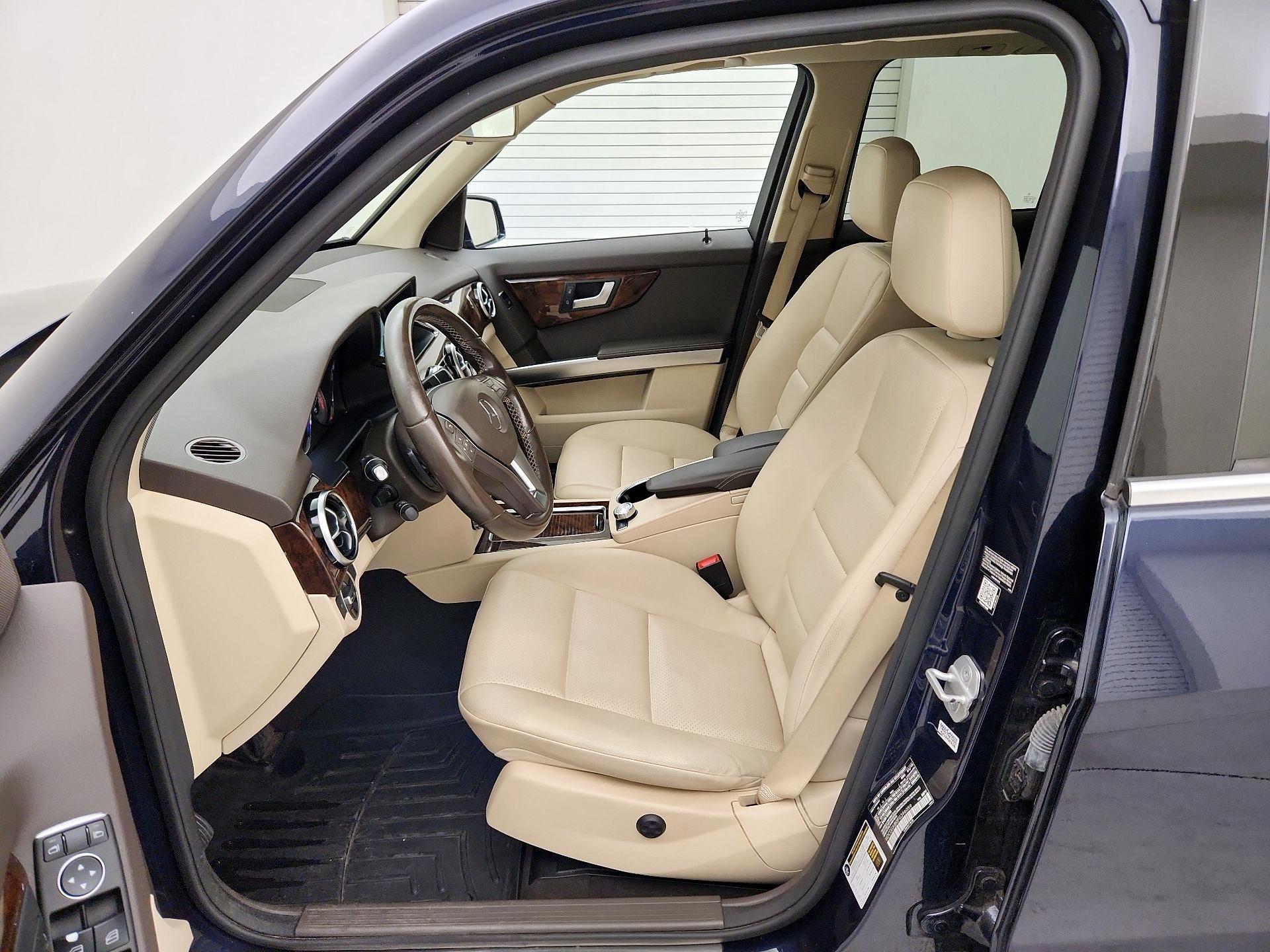Thumbnail: 2015 Mercedes-Benz GLK - 11
