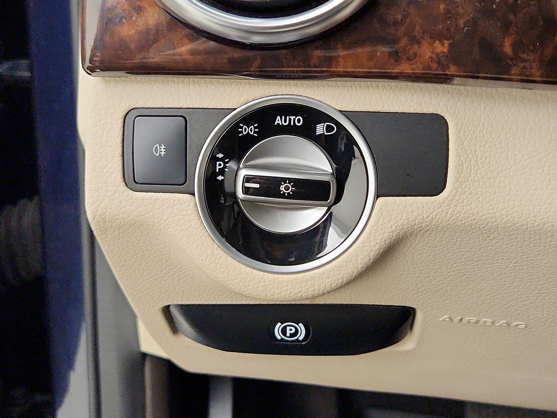 Thumbnail: 2015 Mercedes-Benz GLK - 13