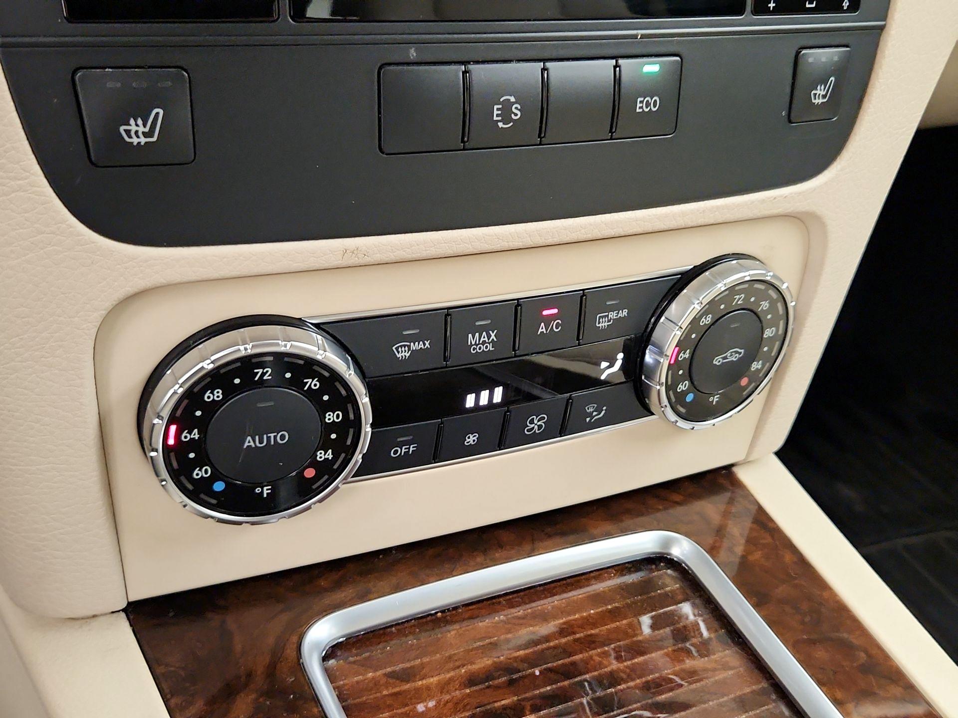 Thumbnail: 2015 Mercedes-Benz GLK - 17