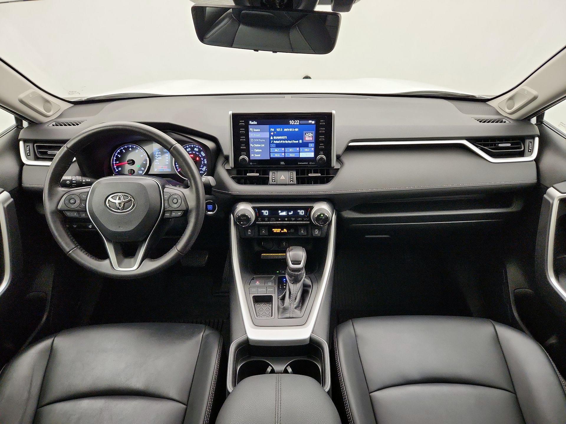 Thumbnail: 2020 Toyota RAV4 - 9