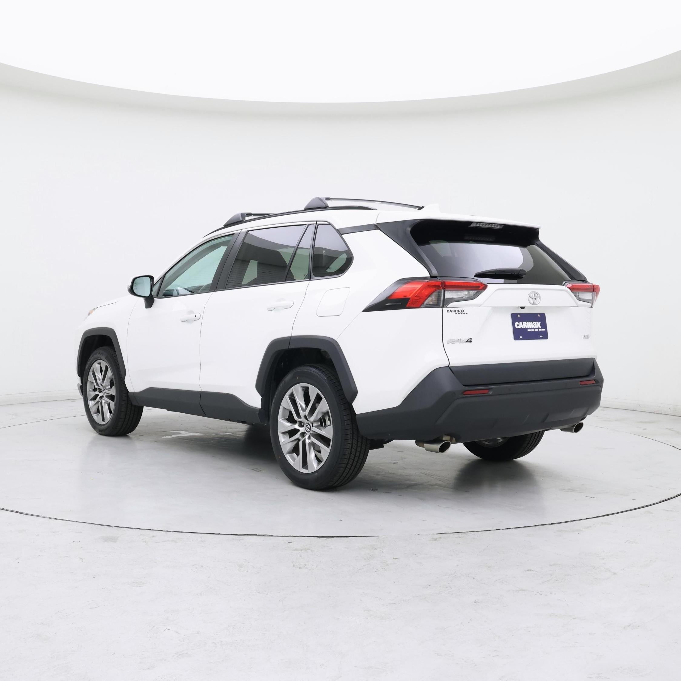 Thumbnail: 2020 Toyota RAV4 - 2